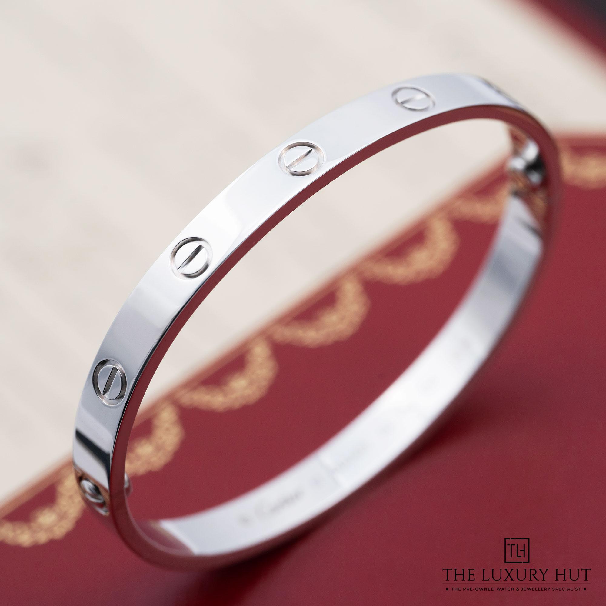 2025/08/Cartier_White_Gold_LOVE_Bangle_Classic_Size_17_52115-c.jpg