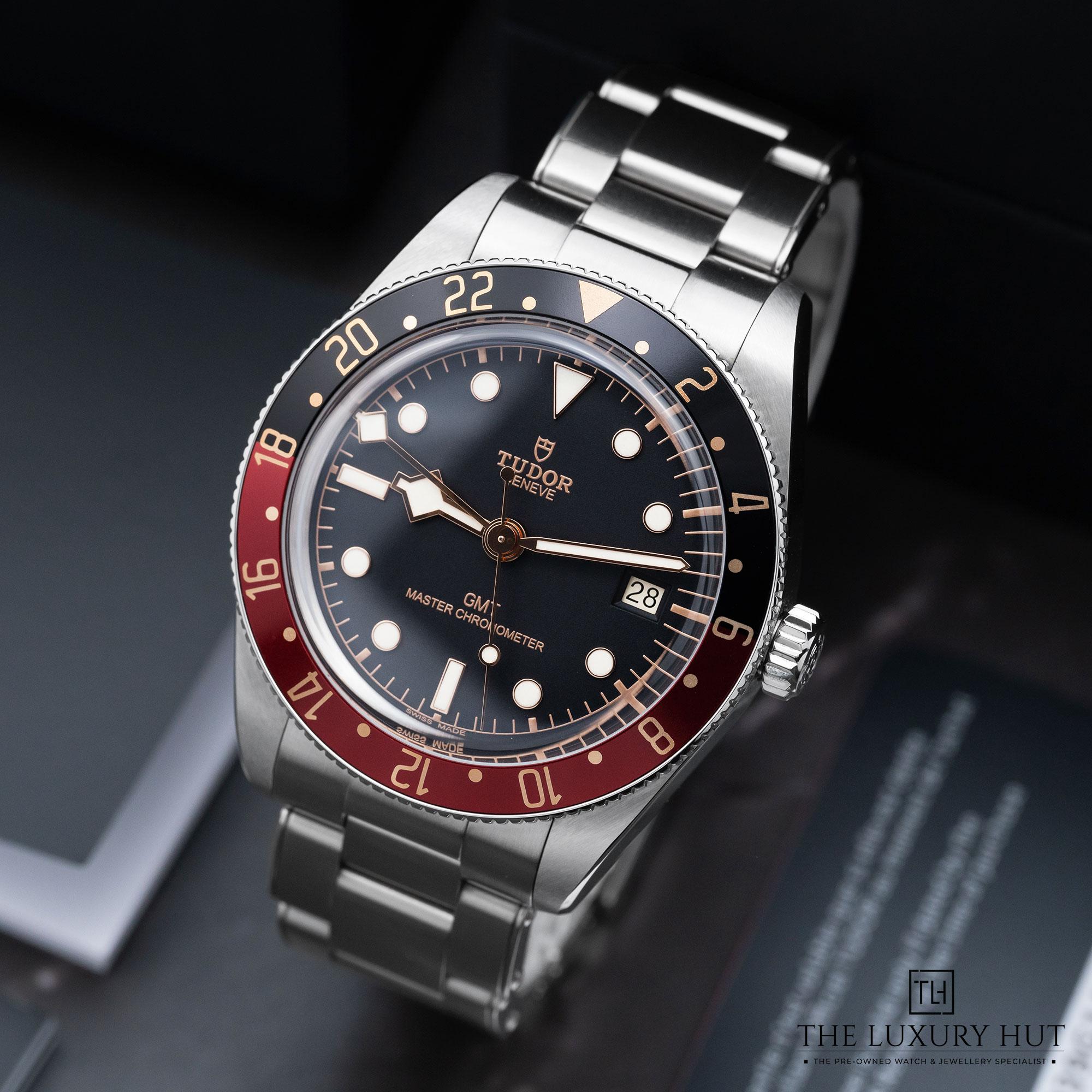 2025/08/Tudor_Black_Bay_58_GMT_Steel_Black_51937-b.jpg