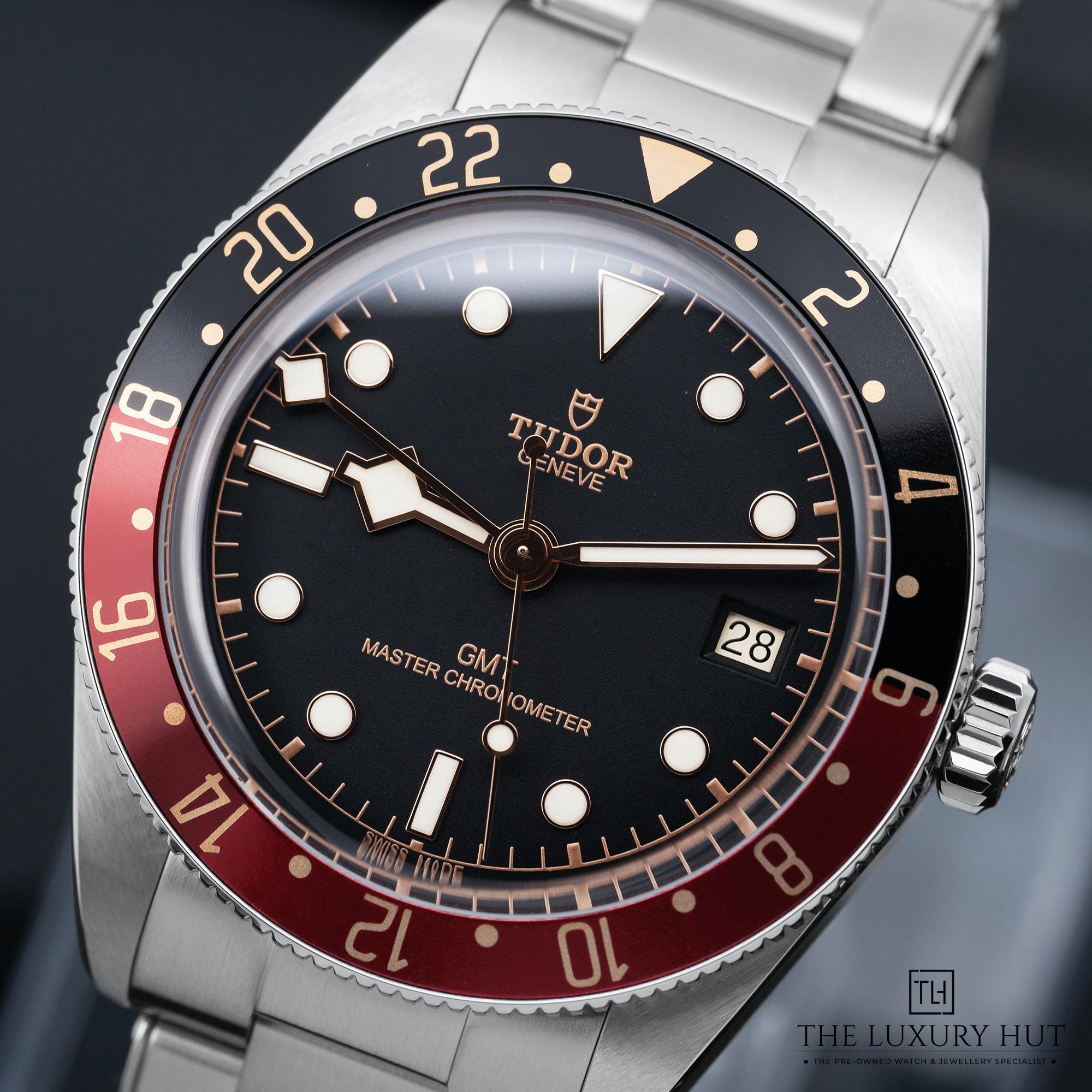2025/08/Tudor_Black_Bay_58_GMT_Steel_Black_51937-e.jpg