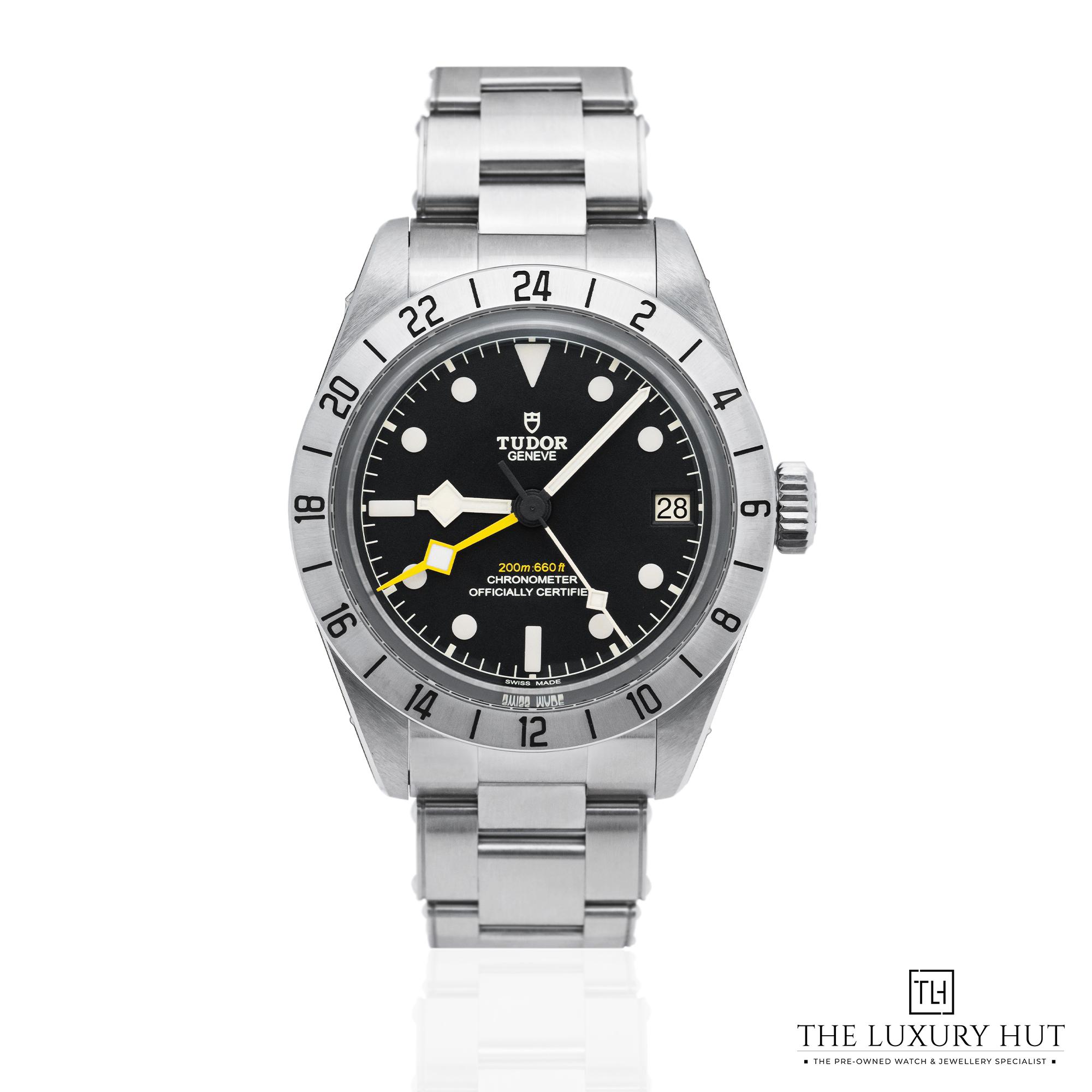 2025/08/Tudor_Black_Bay_Pro_Steel_39mm_Black_Dial_52127a.jpg