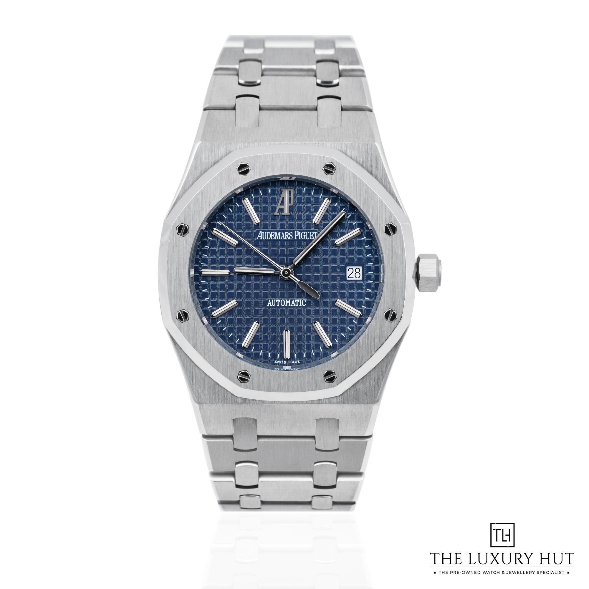 2025/09/Audemars_Piguet_Royal_Oak_Steel_39mm_Blue_Dial_52240-a.jpg