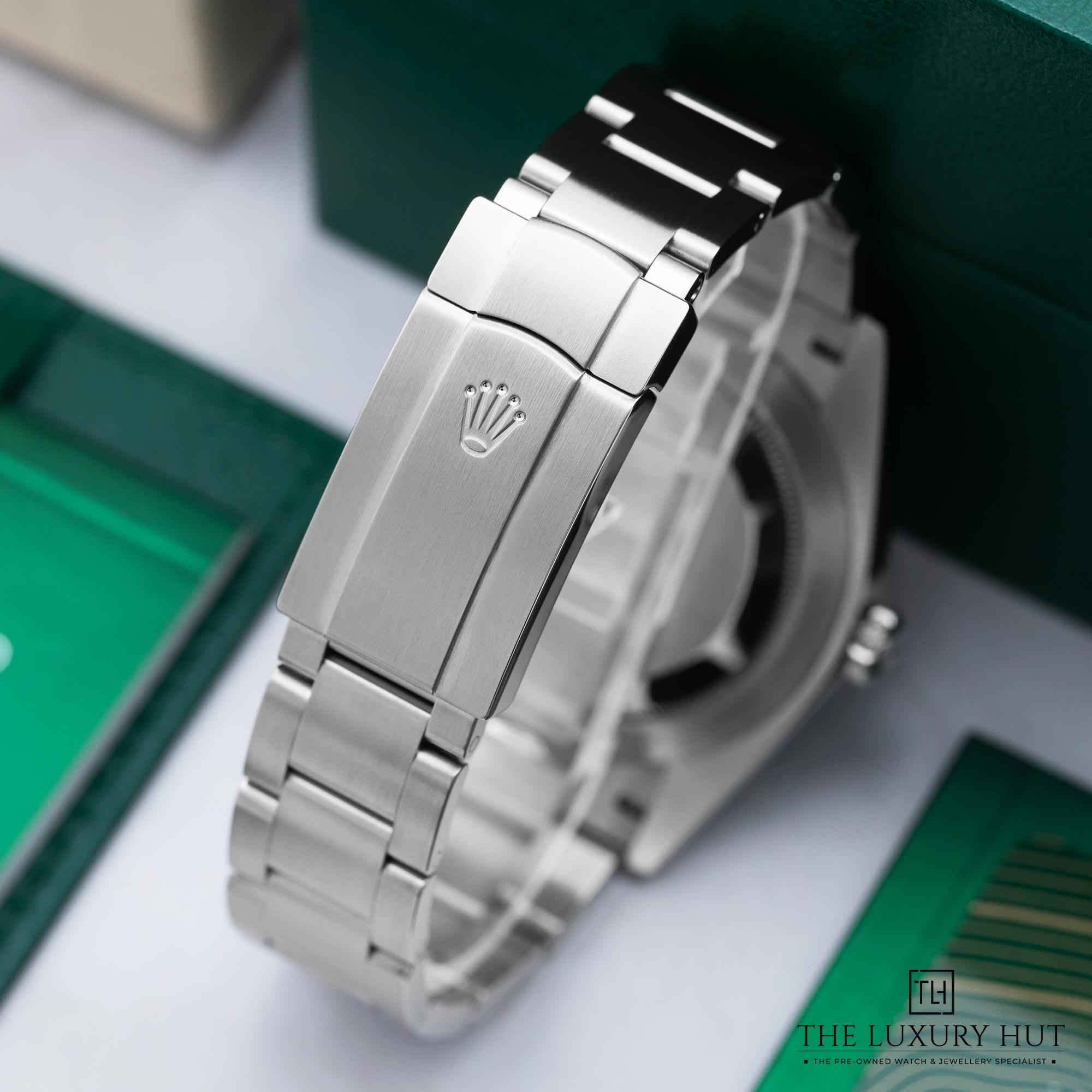 2025/09/Rolex_Oyster_Perpetual_41mm_Steel_Silver_52147-d.jpg