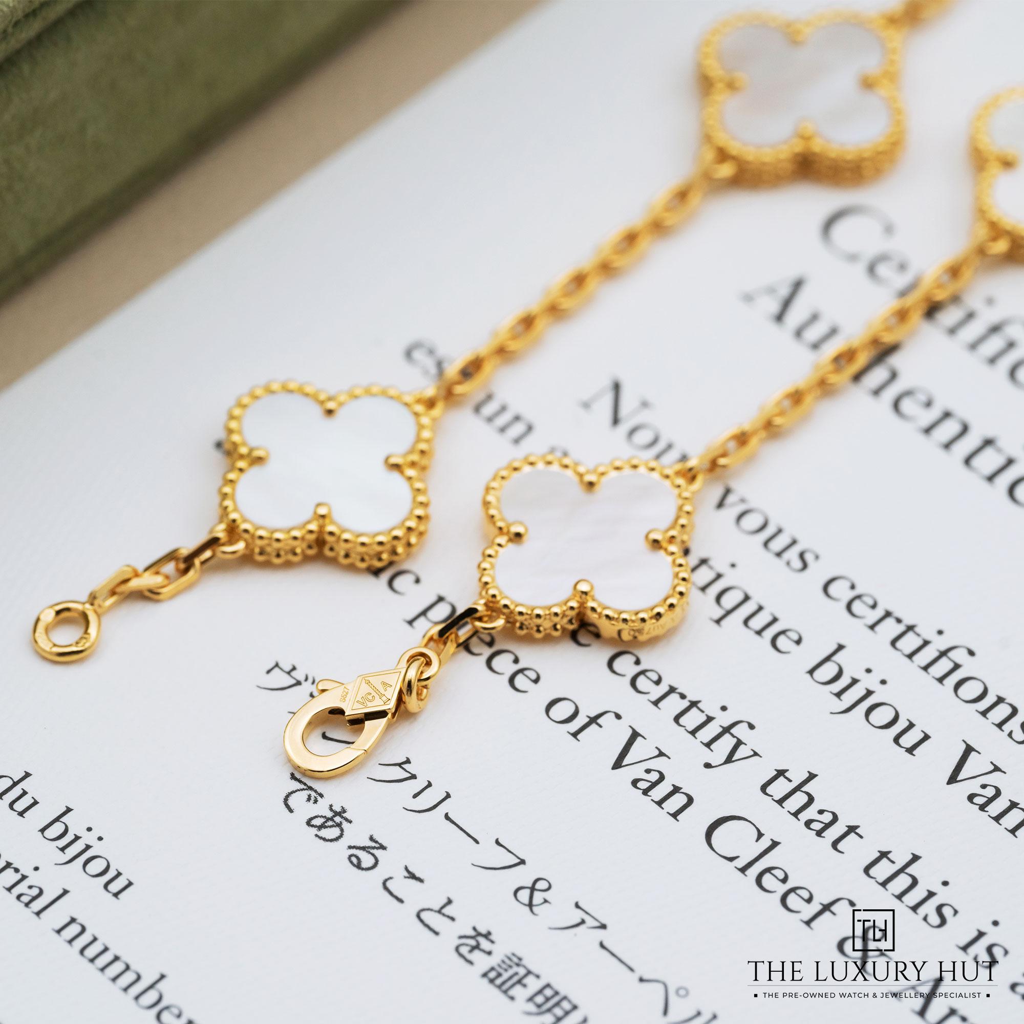 2025/09/Van_Cleef_Arpels_Gold_10_MOP_Motifs_Necklace_52161-d.jpg