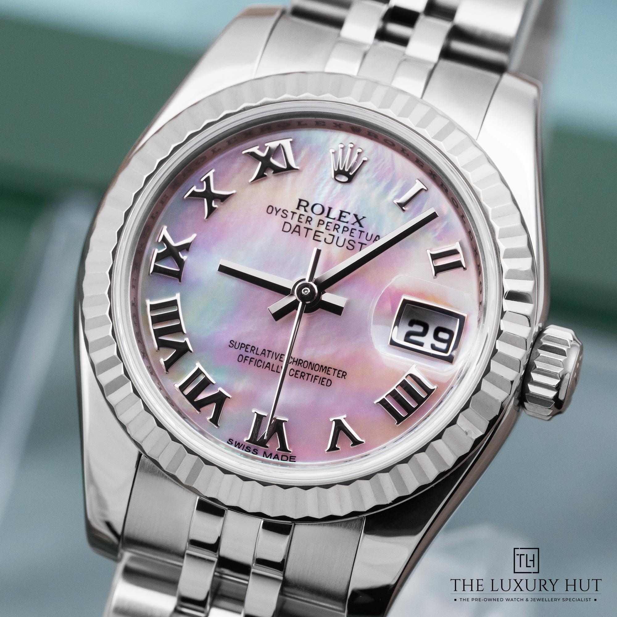 2025/10/Rolex_Lady_Datejust_26mm_MOP_Dial_52160-e.jpg