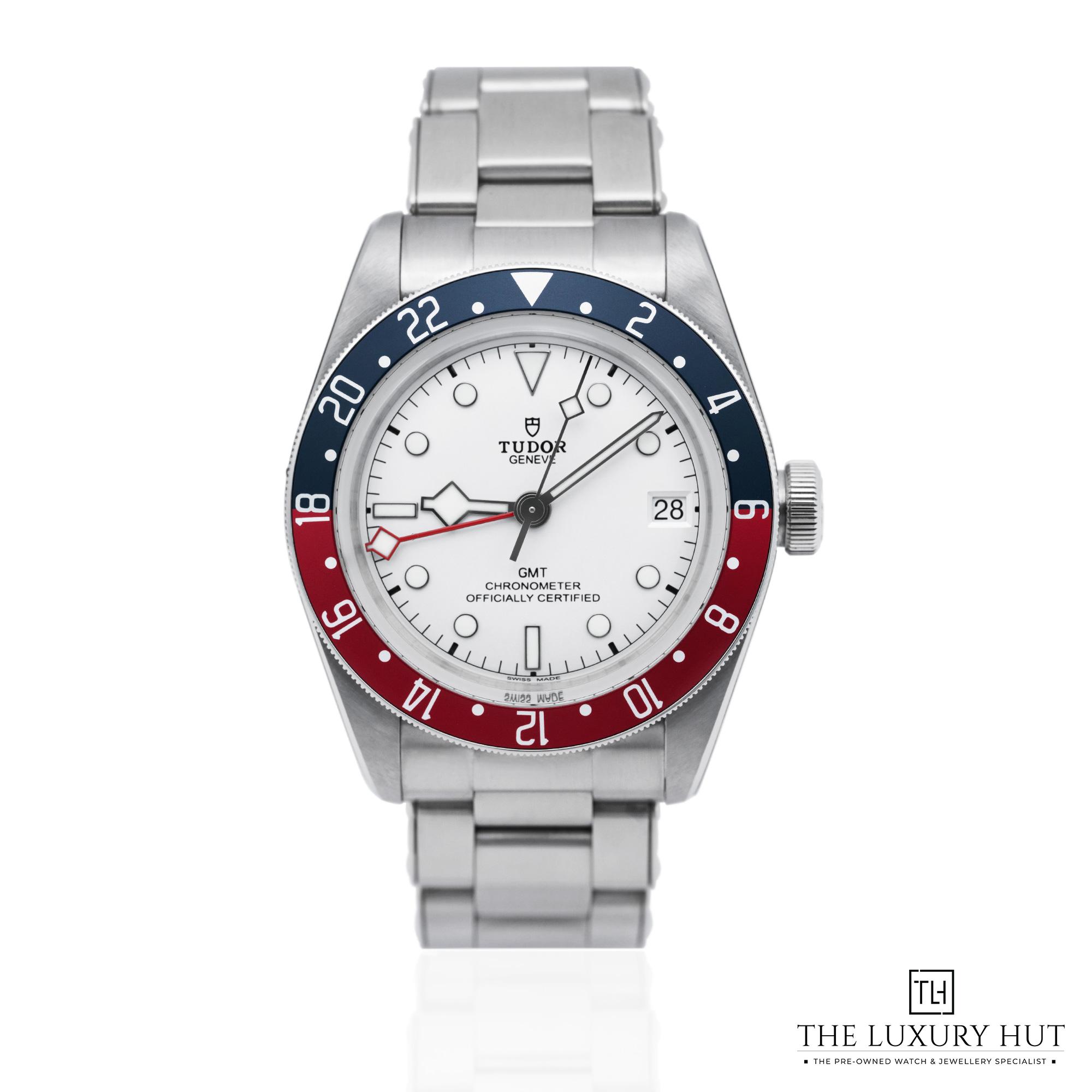 2025/10/Tudor_Black_Bay_GMT_Steel_41_White_Opaline_LB697-a.jpg