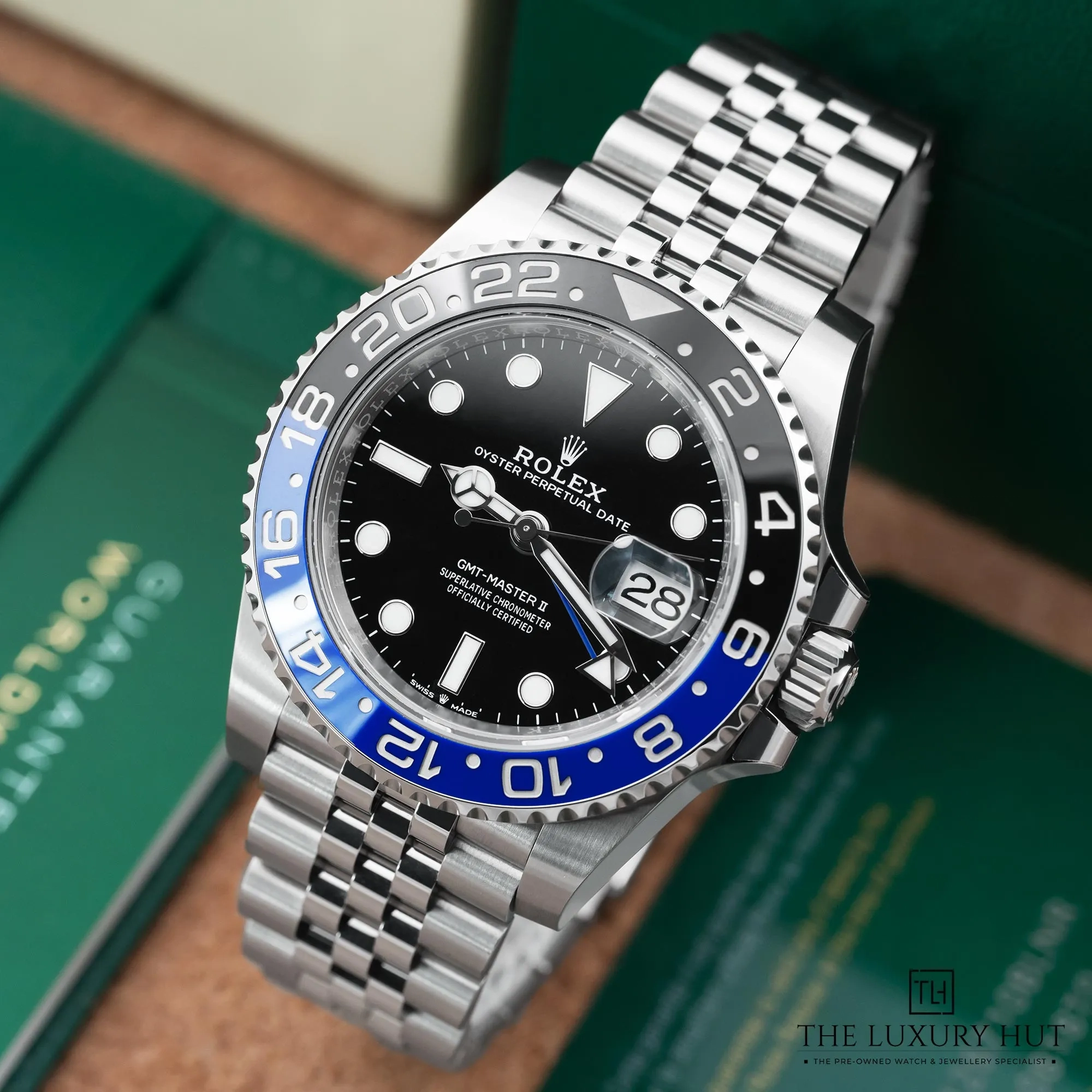 1c4737e3-9fe9-4ccf-9d69-7dc607568cb3Rolex_GMT-Master_II_BATGIRL_40mm_Black_52374-b.webp