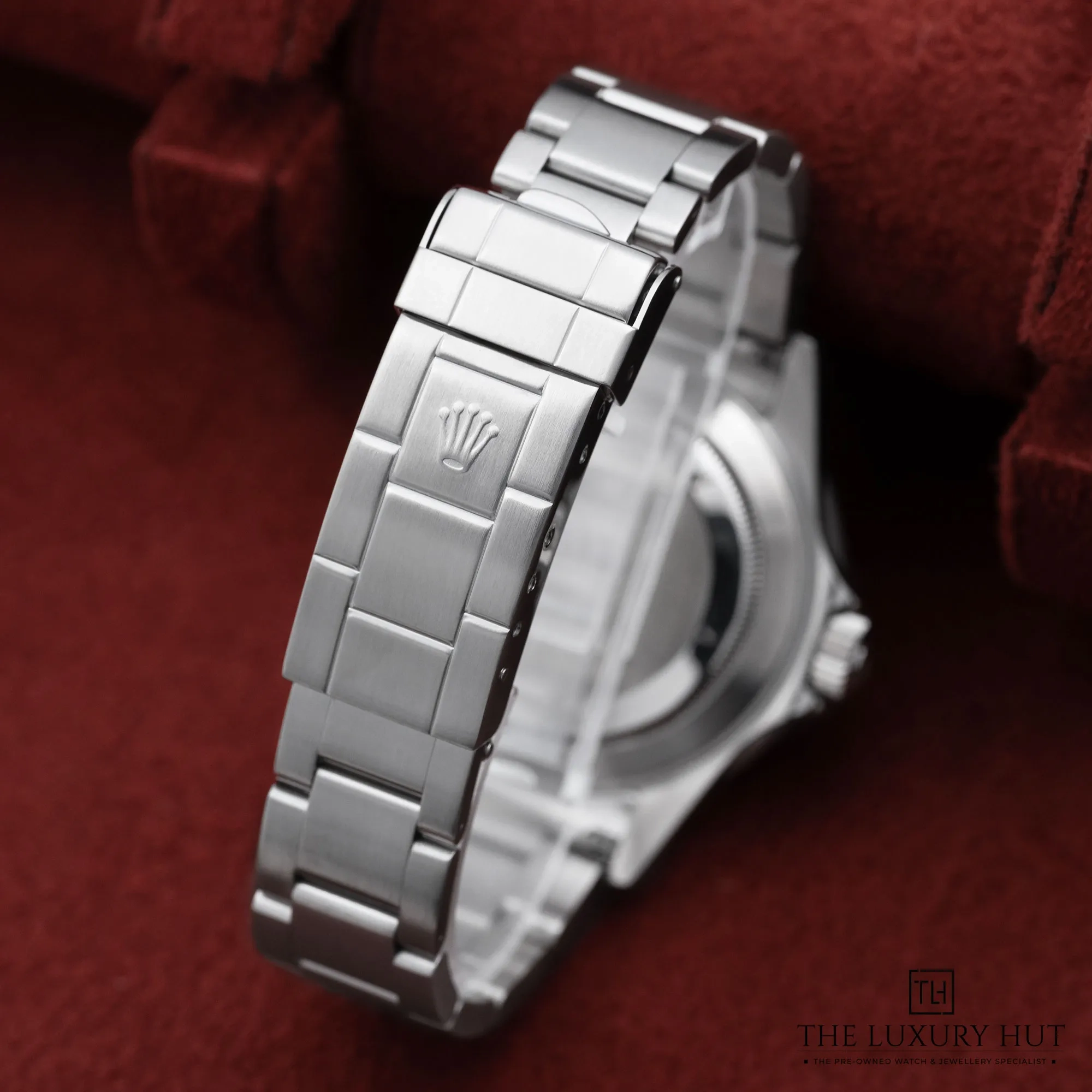 1df4e390-48ec-44ee-a657-80e0a0abd418Rolex_Submariner_Date_Steel_40mm_Engraved_LB747-d.webp