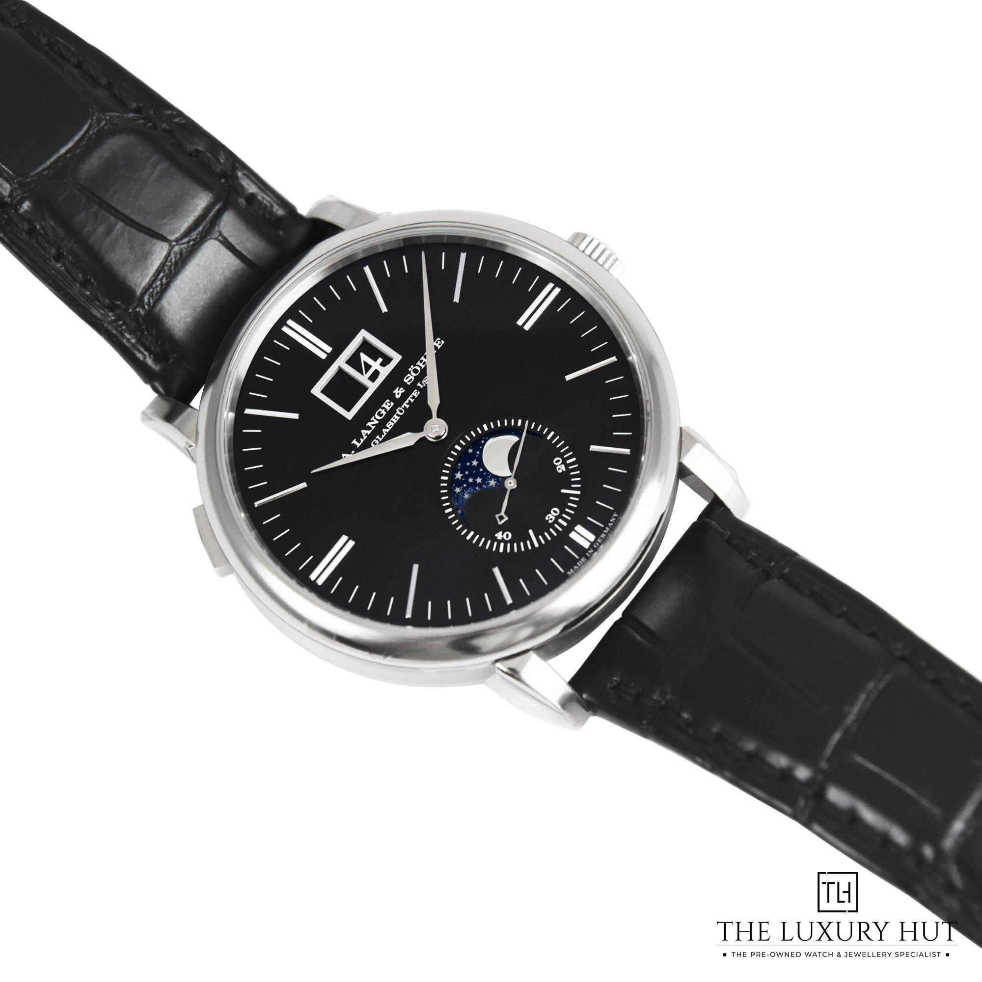2023/06/A.Lange_Saxonia_Moon_42183-f-1.jpg