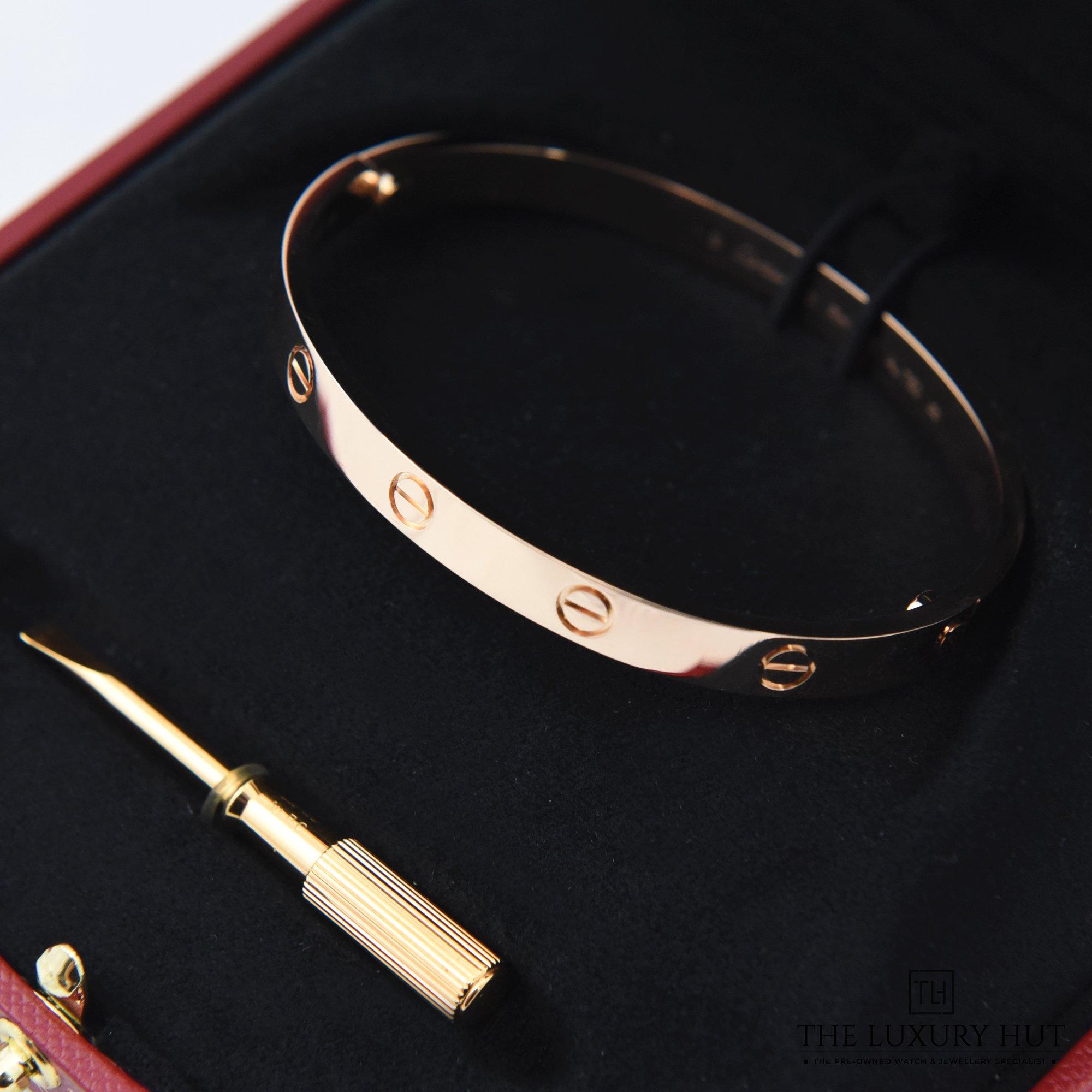2023/06/Cartier_Love_Rose_Bangle_42824-d.jpg