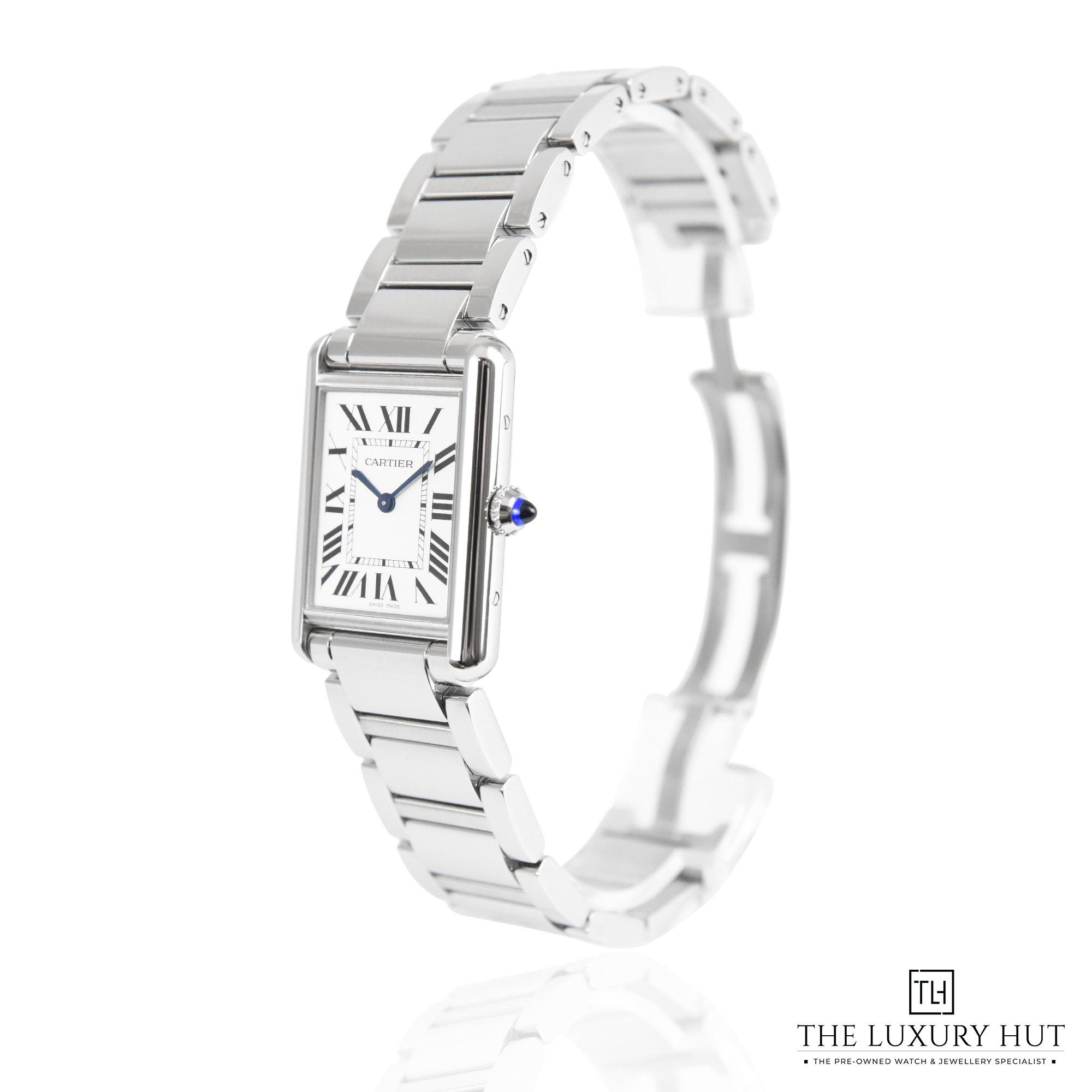 2023/06/Cartier_Tank_Must_Large_41544-b-1.jpg