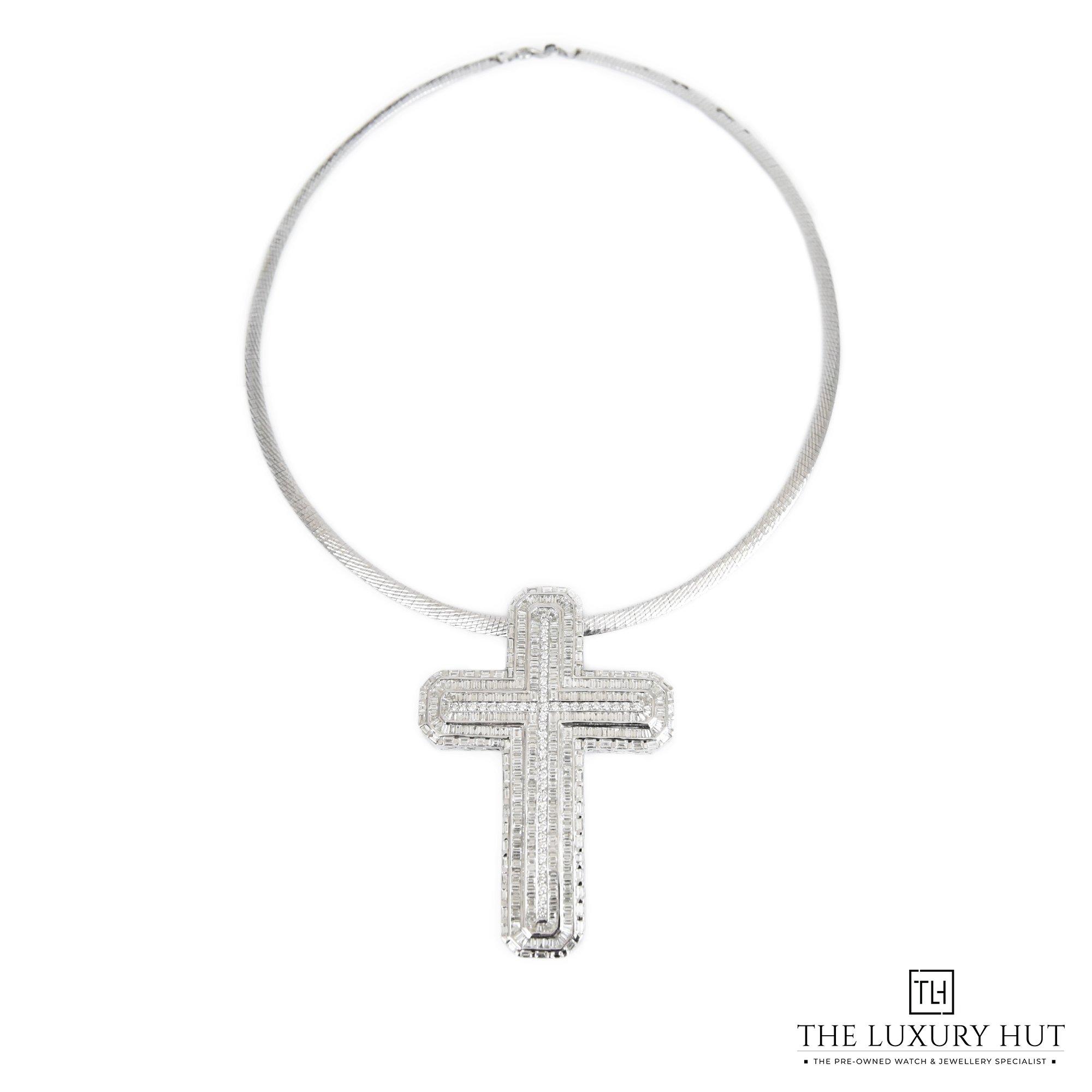 2023/06/Diamond_Cross_Pendant_Chain_42398-a-1.jpg