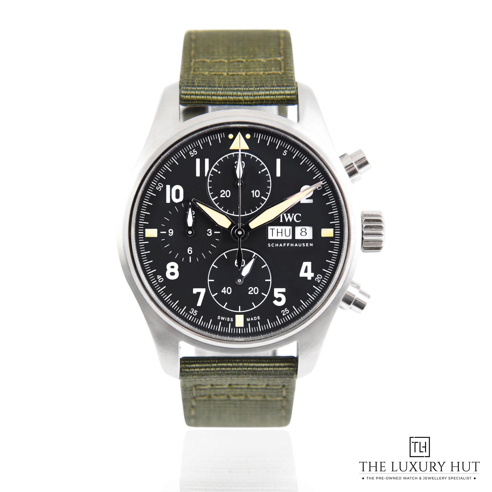 2023/06/IWC_Pilot_Spitfire_Black_41193-a-1.jpg