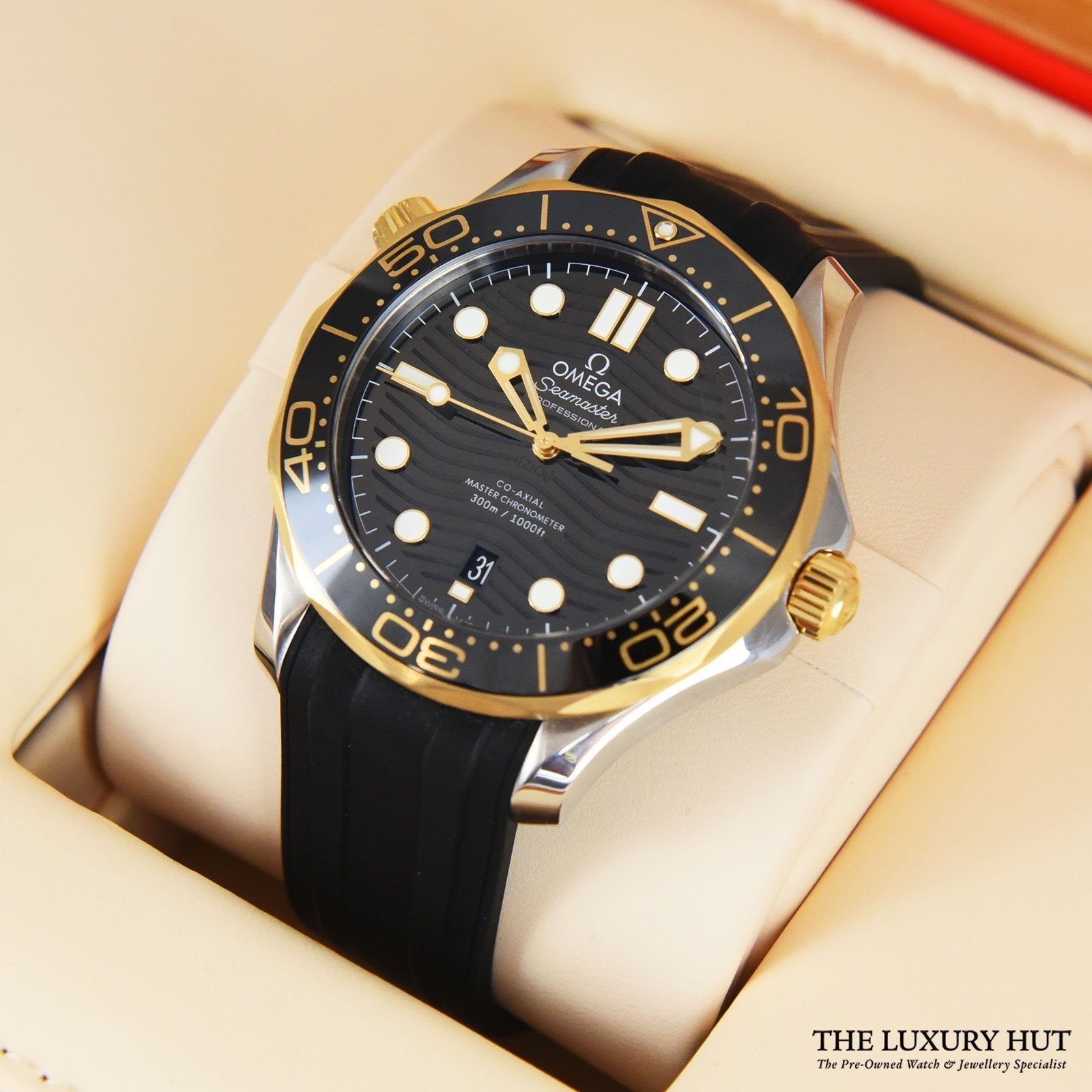 2023/06/Omega_Seamaster_Black-38896-g-1.jpg