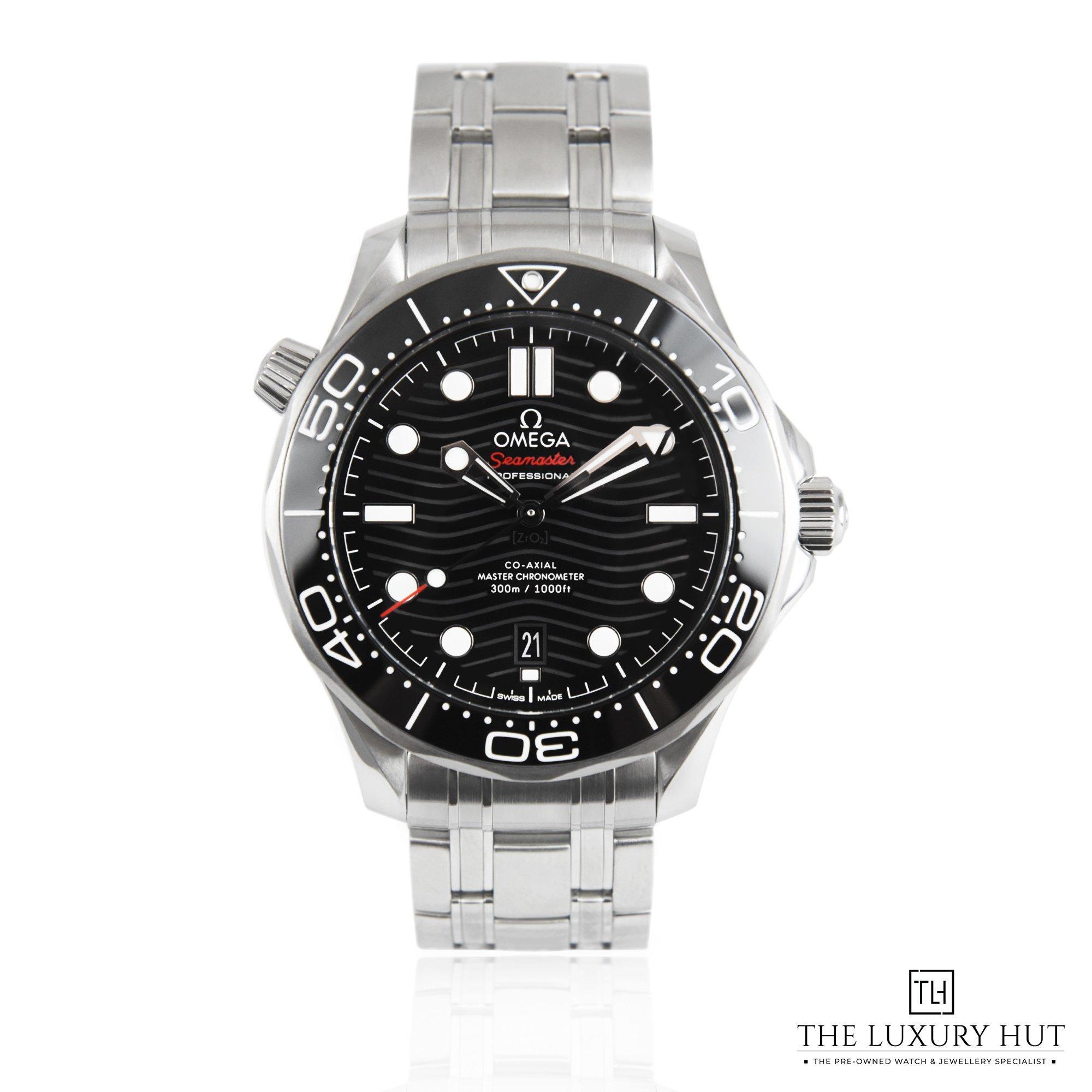 2023/06/Omega_Seamaster_Black_40547-a-1.jpg