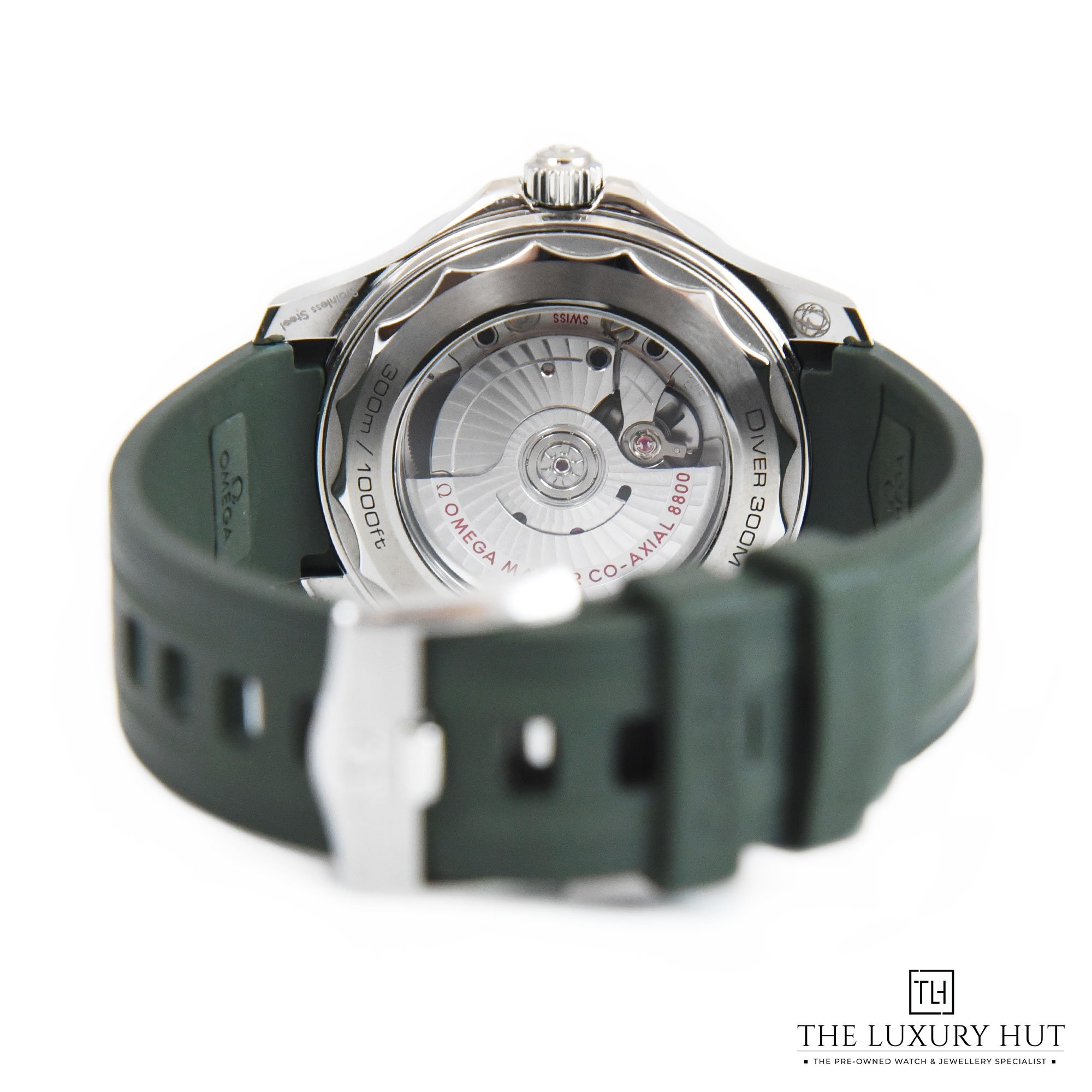 2023/06/Omega_Seamaster_Green_40608-d-1.jpg