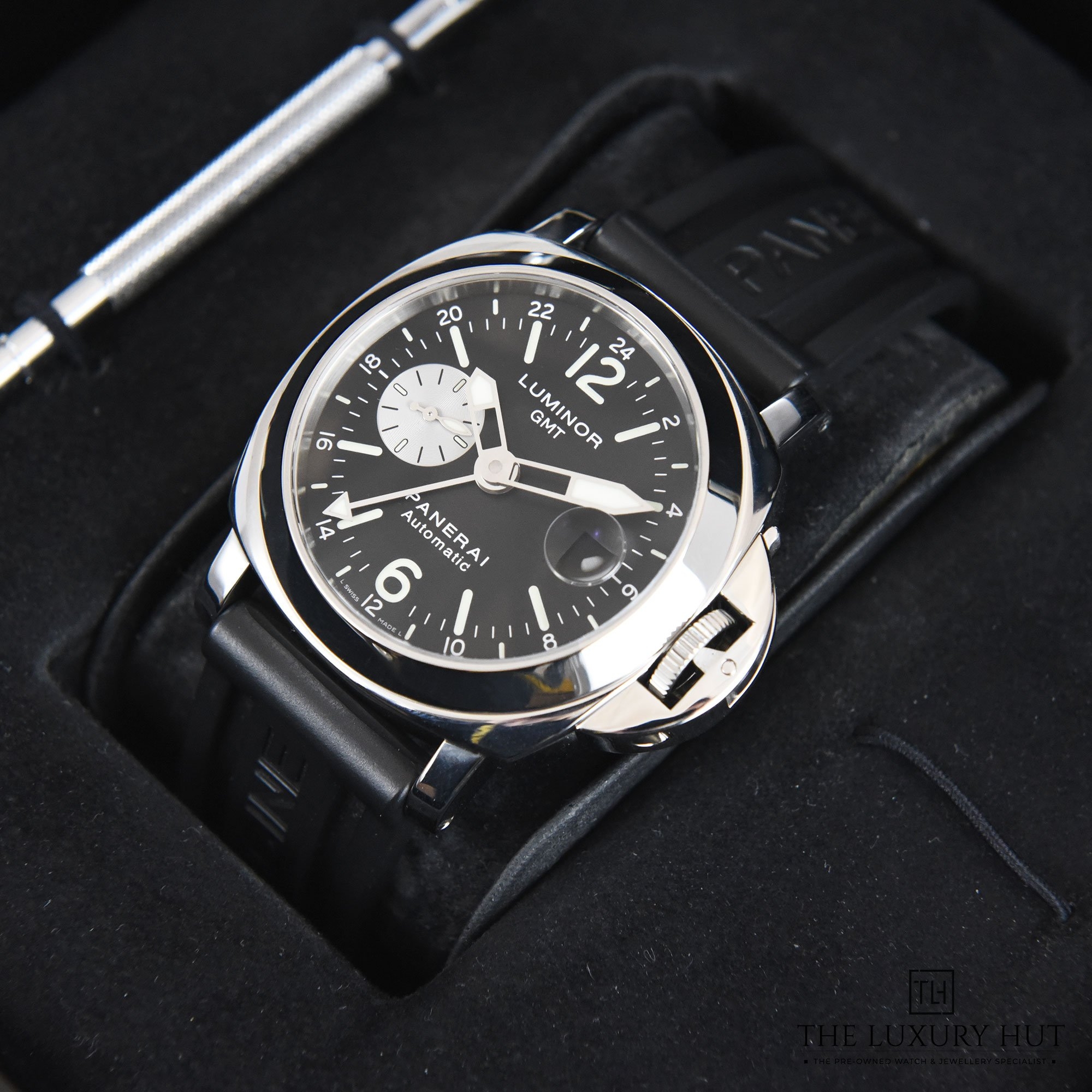 2023/06/Panerai_Luminor_GMT_40240-e-1.jpg