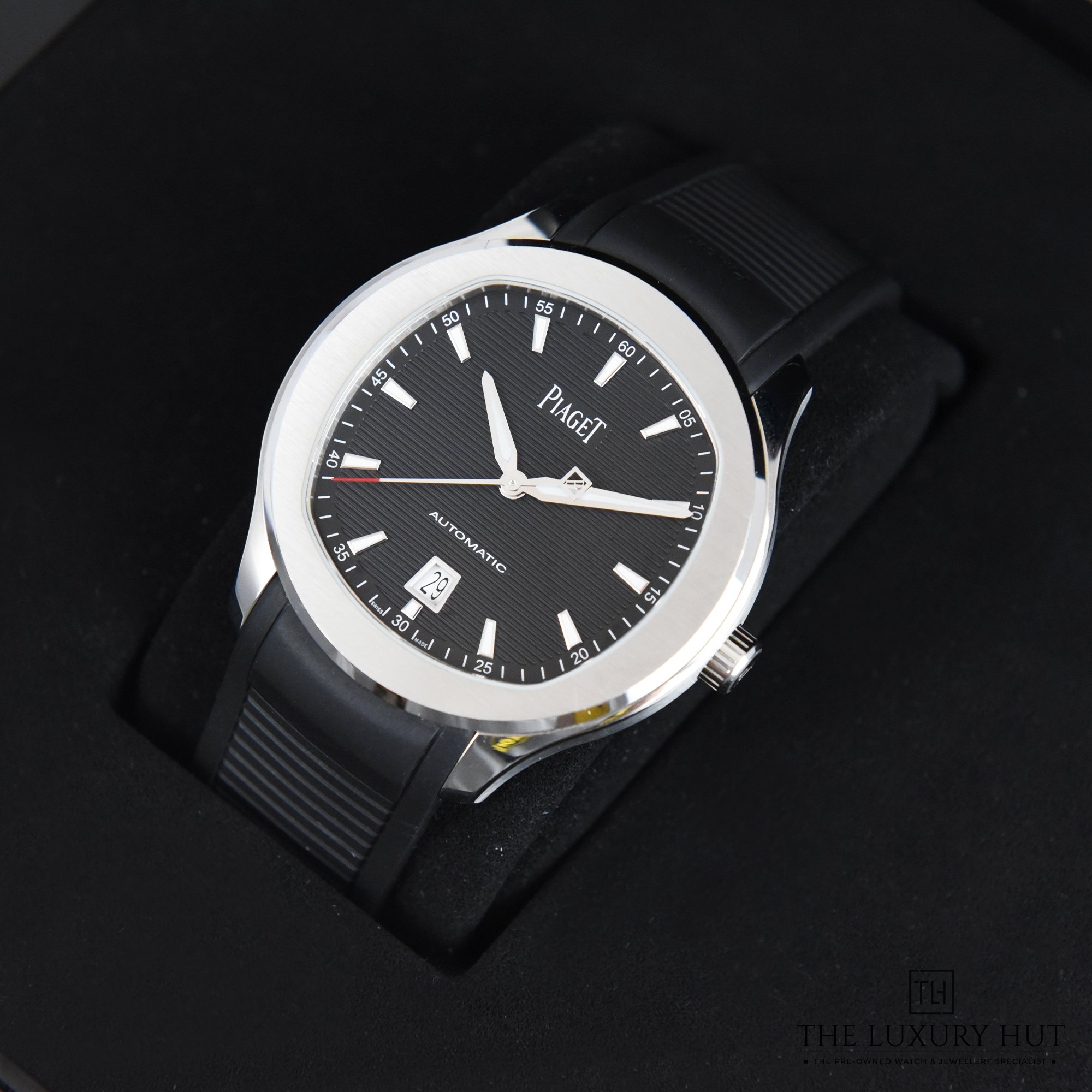 2023/06/Piaget_Polo_Black_41209-e-1.jpg