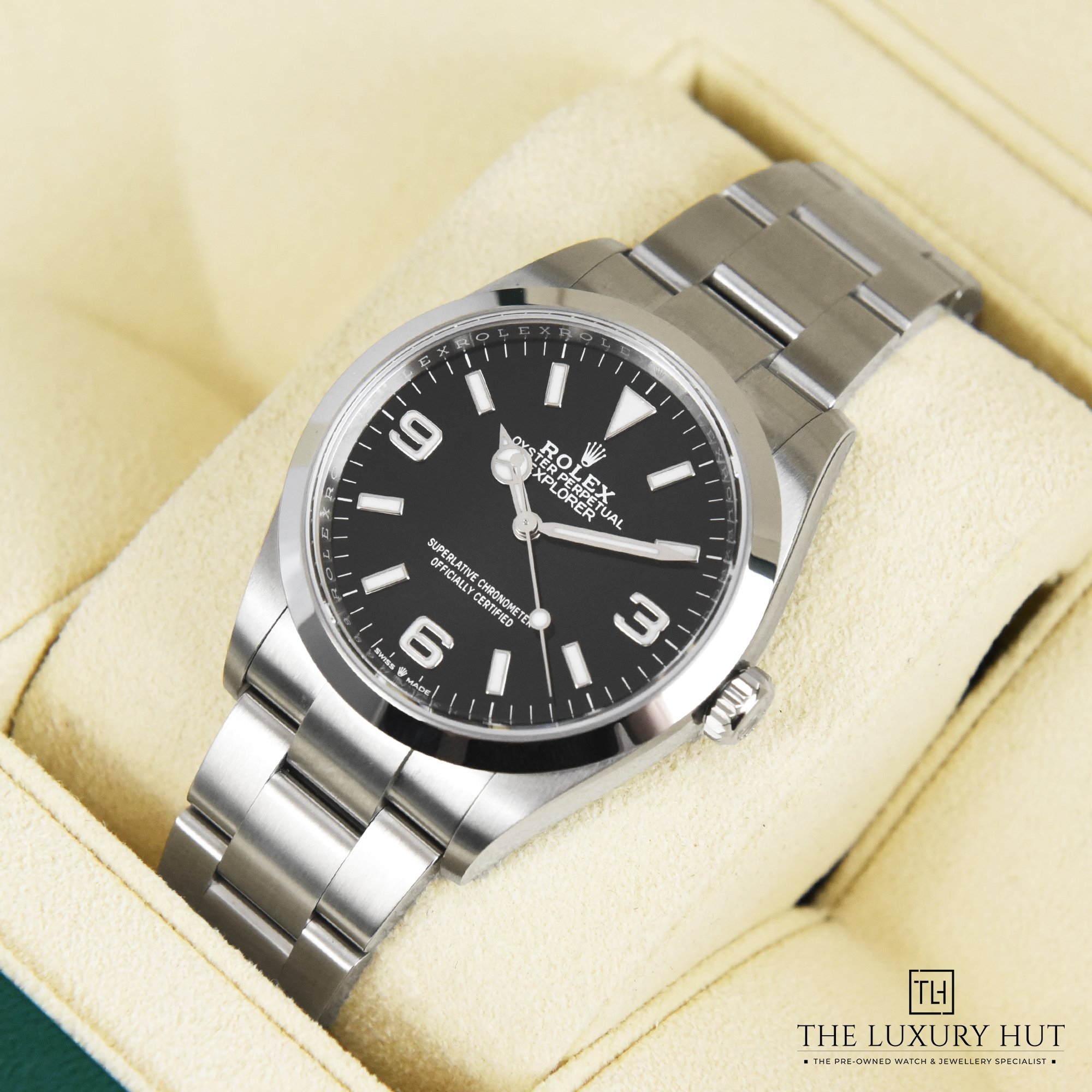 2023/06/Rolex_Explorer_Black_42060-e-1.jpg