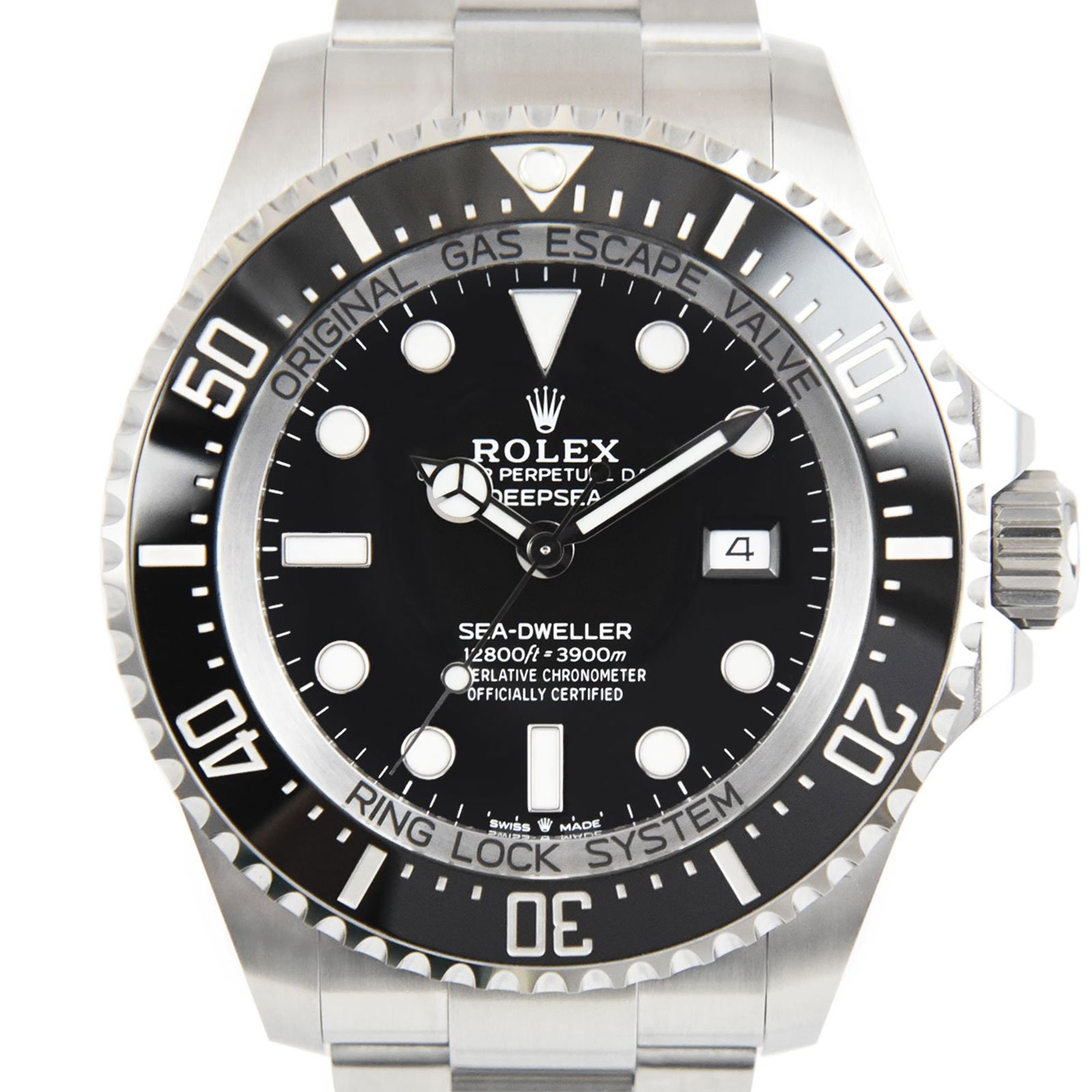 2023/06/Rolex_Sea-Dweller_Black_40479-cr-1.jpg