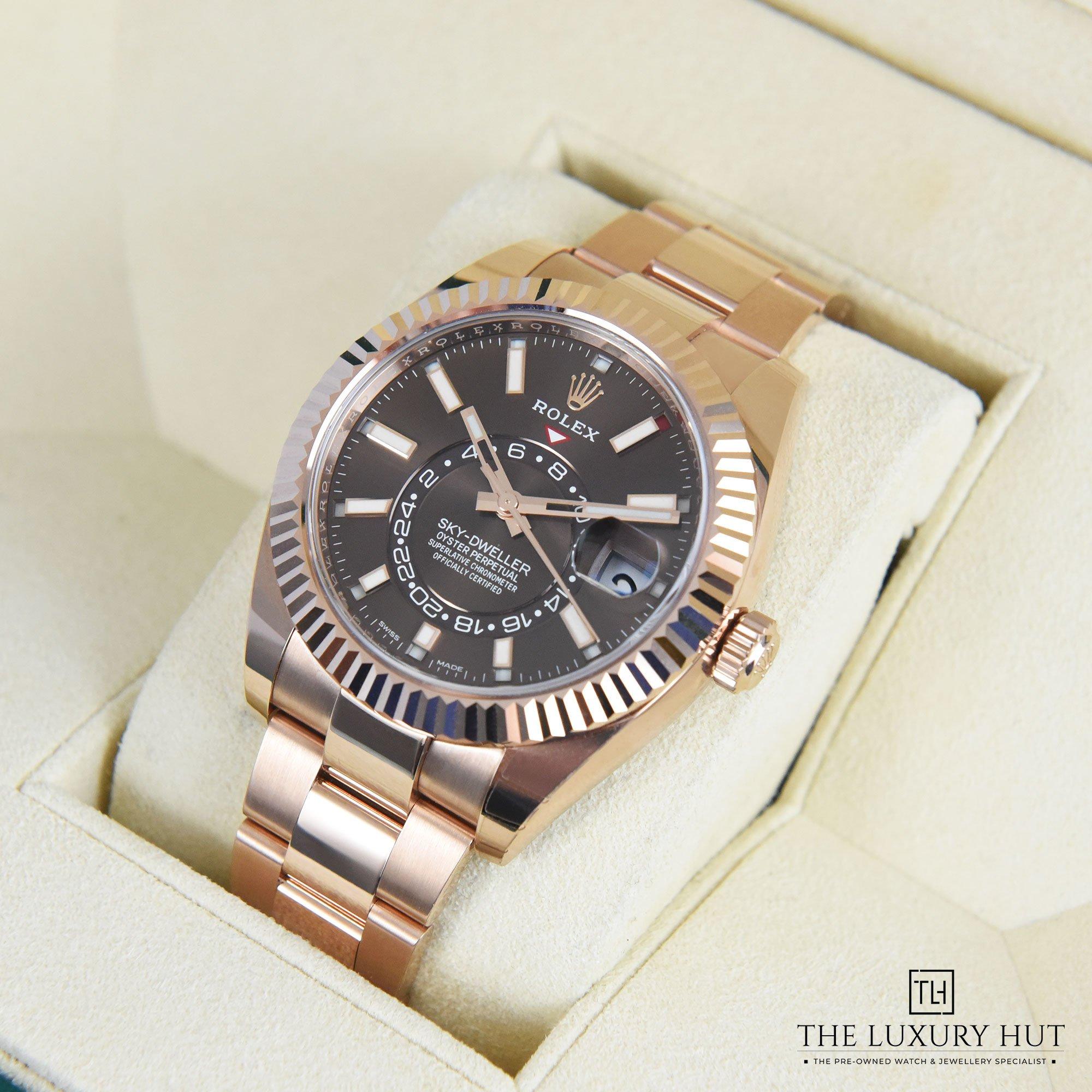 2023/06/Rolex_Skydweller_39862-e-1.jpg