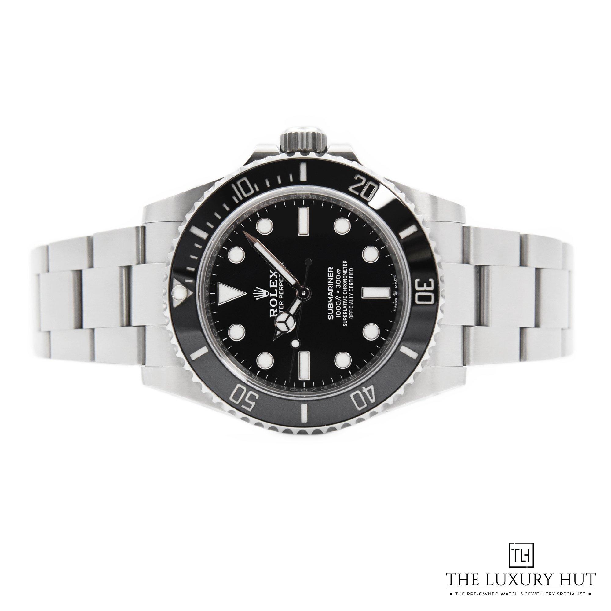 2023/06/Rolex_Submariner_No_Date_42992-c.jpg