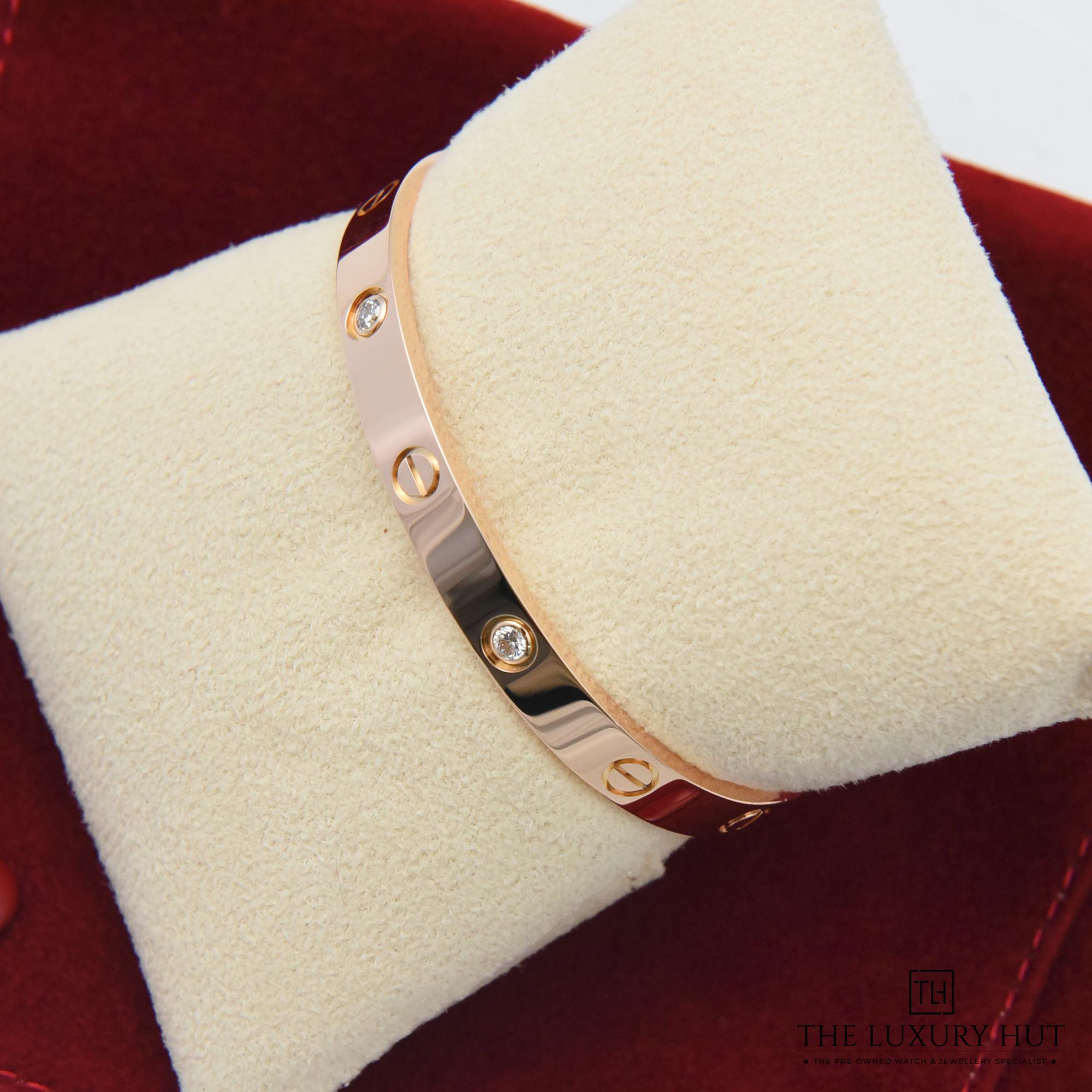 2023/07/Cartier_Love_Bangle_Rose_4-Dia_50085-d.jpg