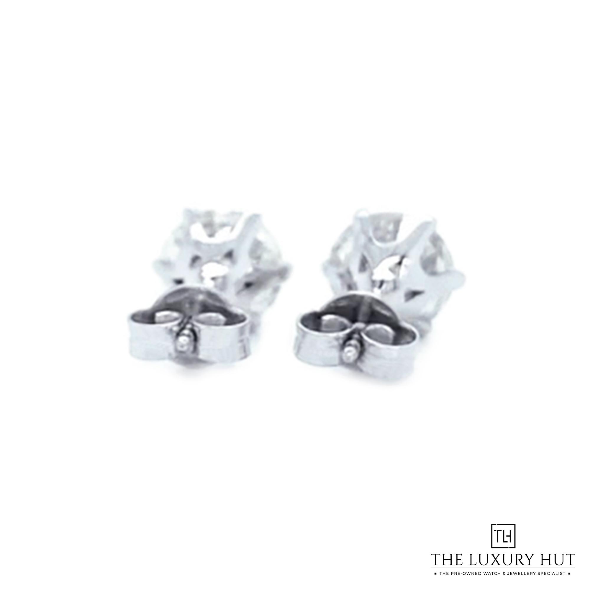 2023/07/Diamond_Stud_Earrings_43913-d.jpg