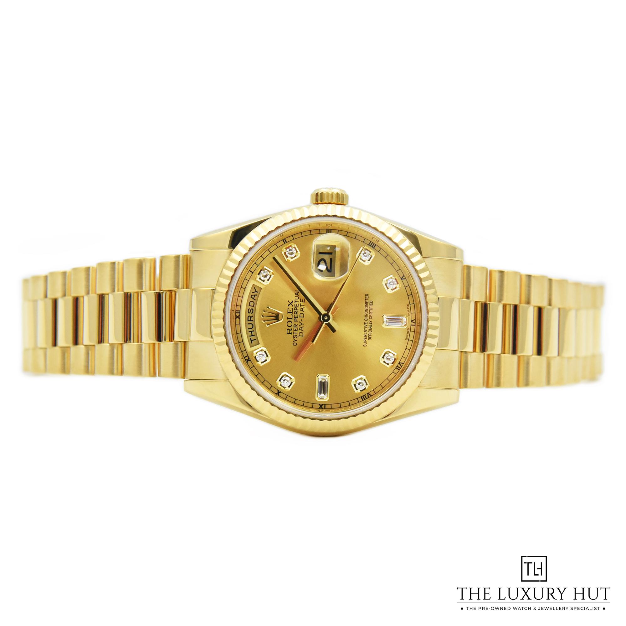 2023/07/Rolex_Day-Date_Gold_Diamond_50030-c.jpg