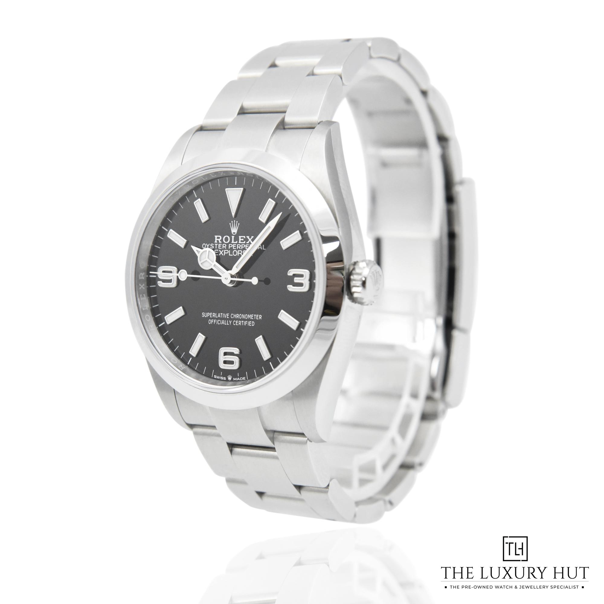 2023/07/Rolex_Explorer_36mm_Black_50062-b.jpg