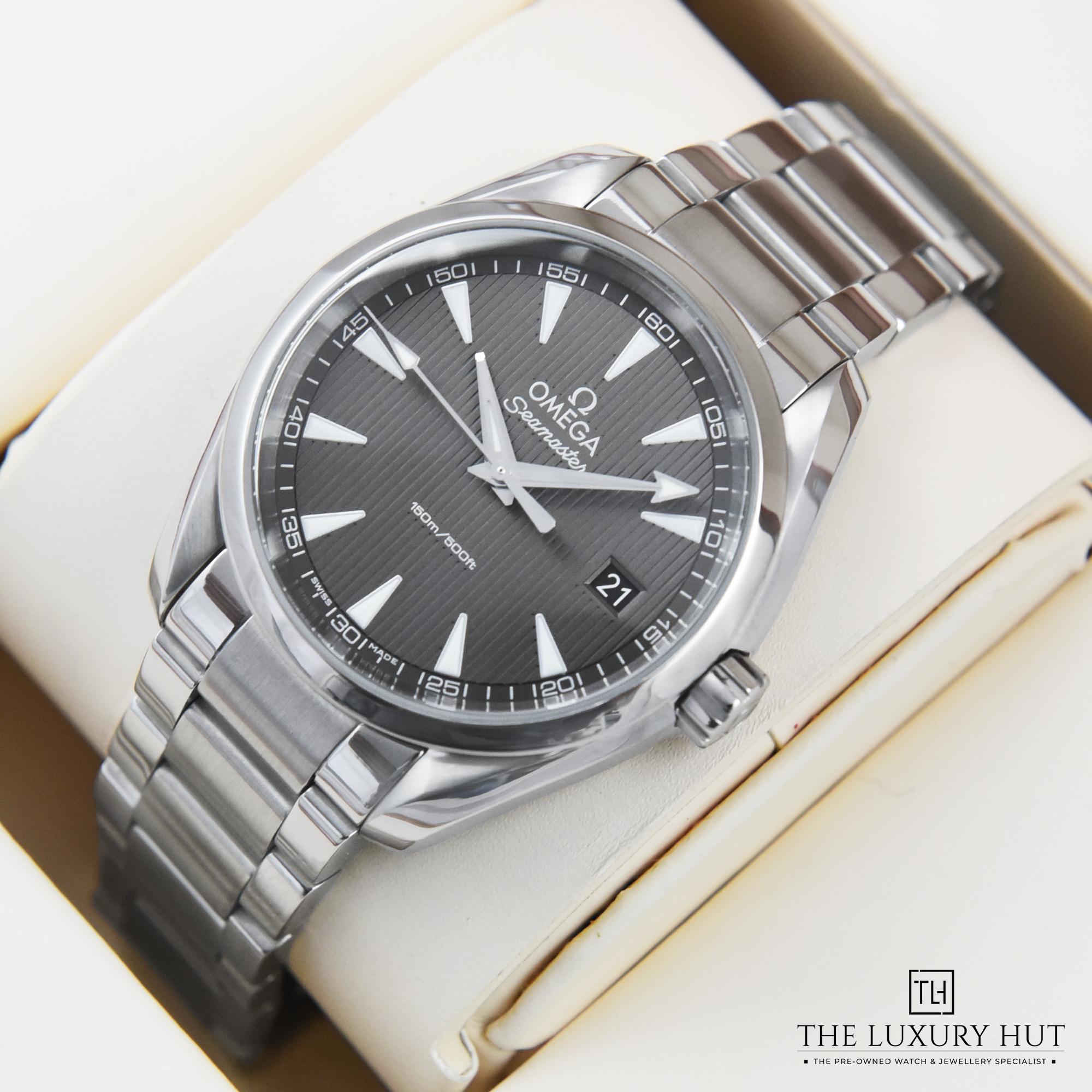 2023/08/Omega_Seamaster_Aqua_Terra_Grey_50174-e.jpg