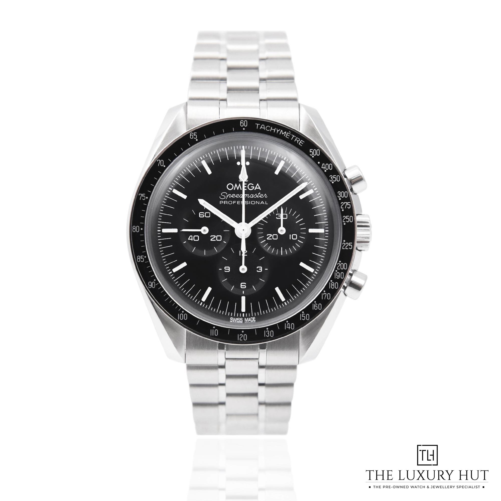 2023/08/Omega_Speedmaster_Moonwatch_50139-a.jpg