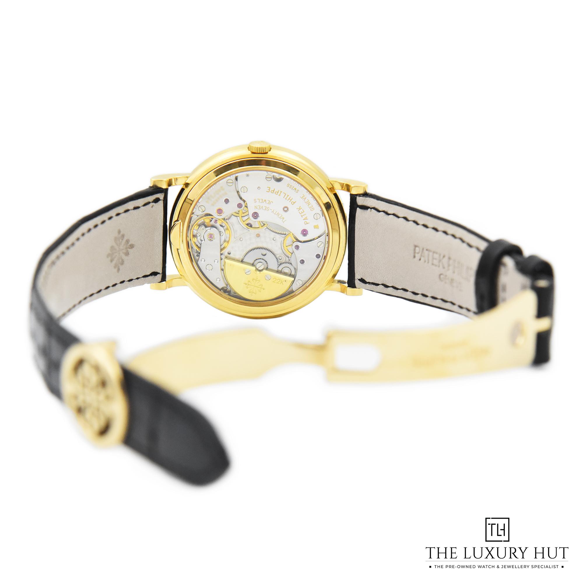 2023/08/Patek_Philippe_Moonphase-_Yellow_50094-d.jpg