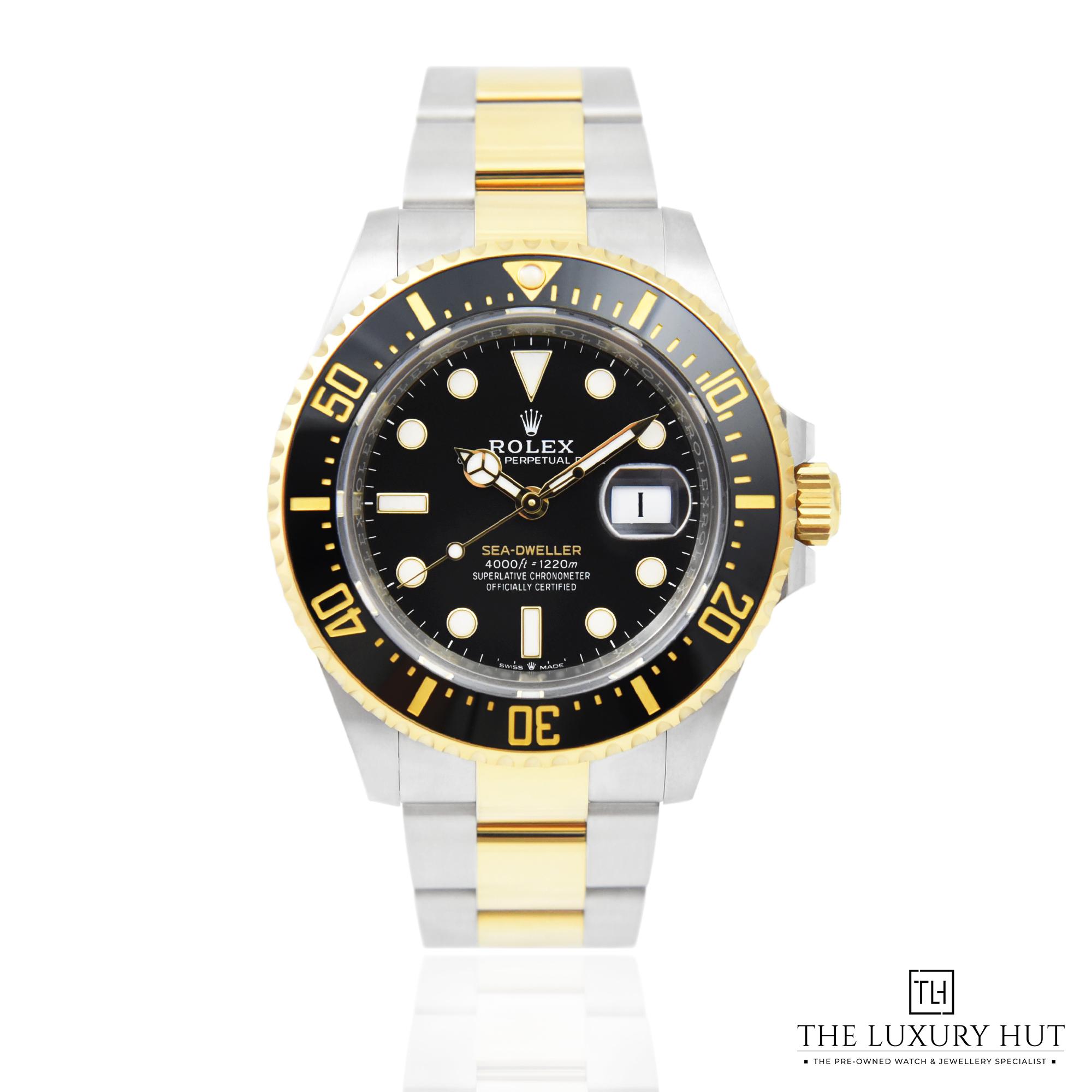 2023/08/Rolex_Sea-Dweller_Bi-Metal_Black_50109-a.jpg