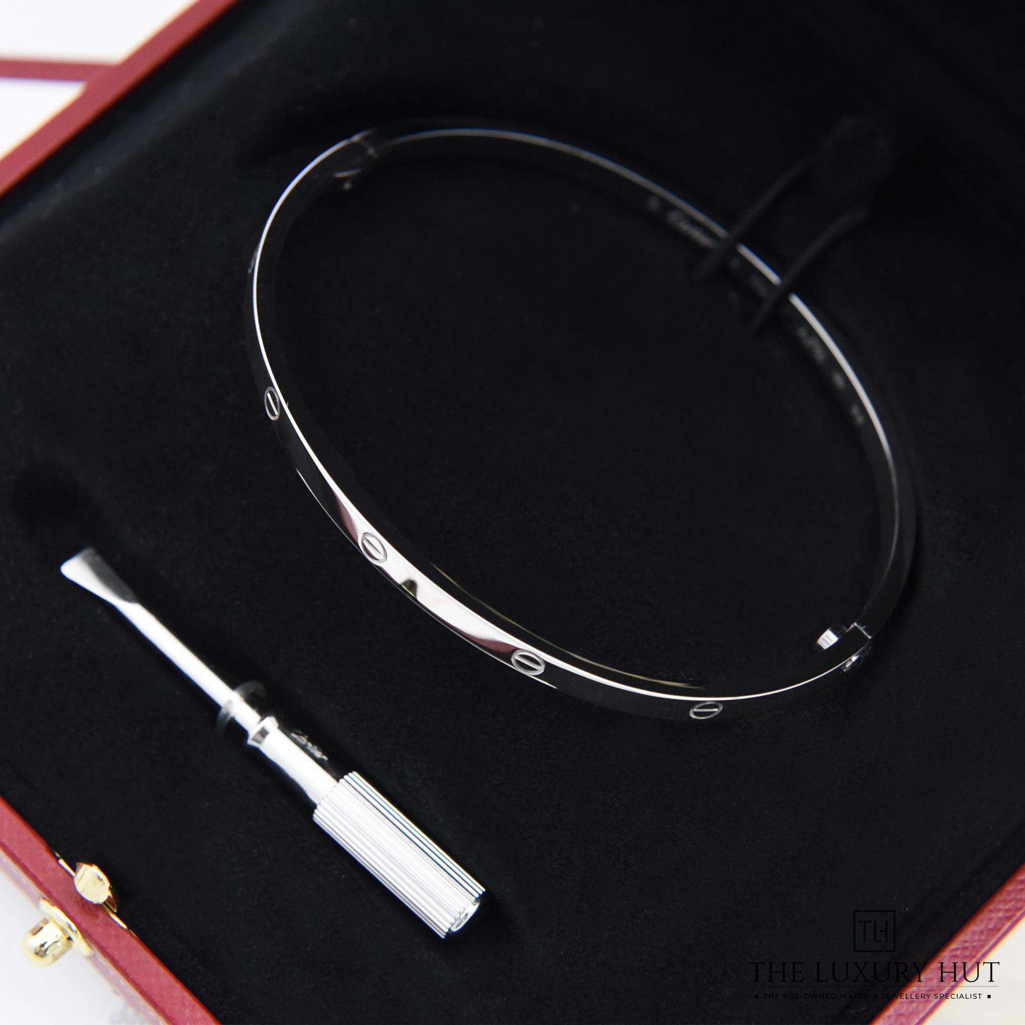 2023/09/Cartier_White_Love_Bangle_Small_50251-d.jpg