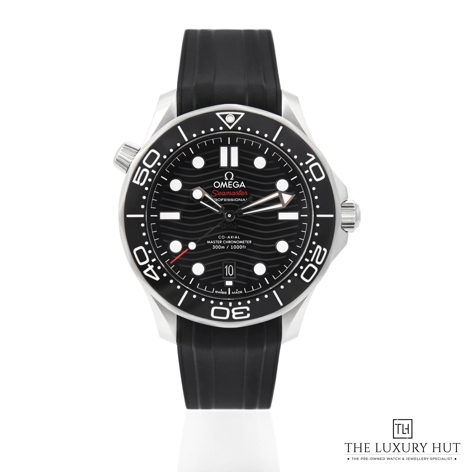 2023/09/Omega_Seamaster_Diver_Black_50228-a.jpg