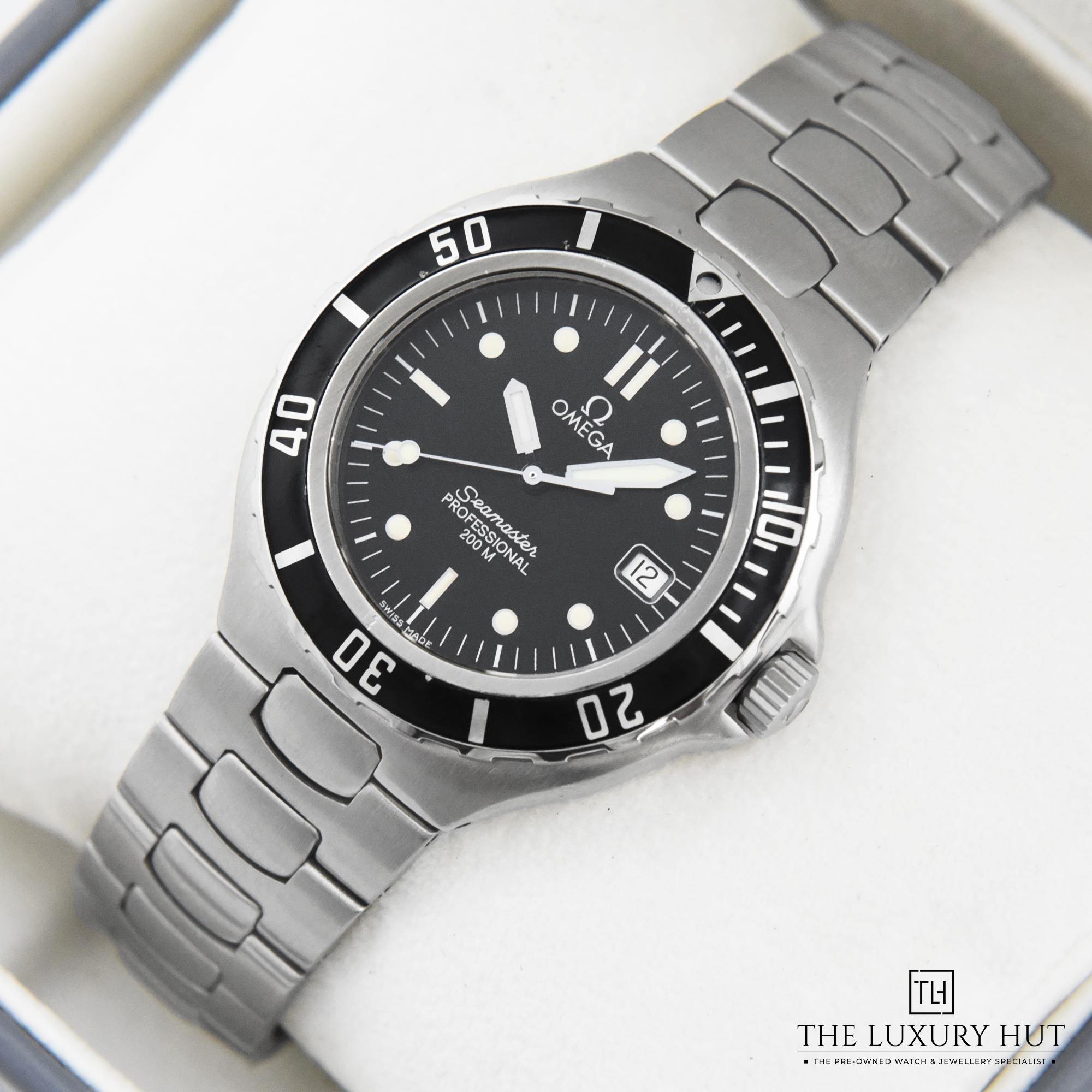 2023/09/Omega_Seamaster_Pre-Bond_Black_50206-e.jpg