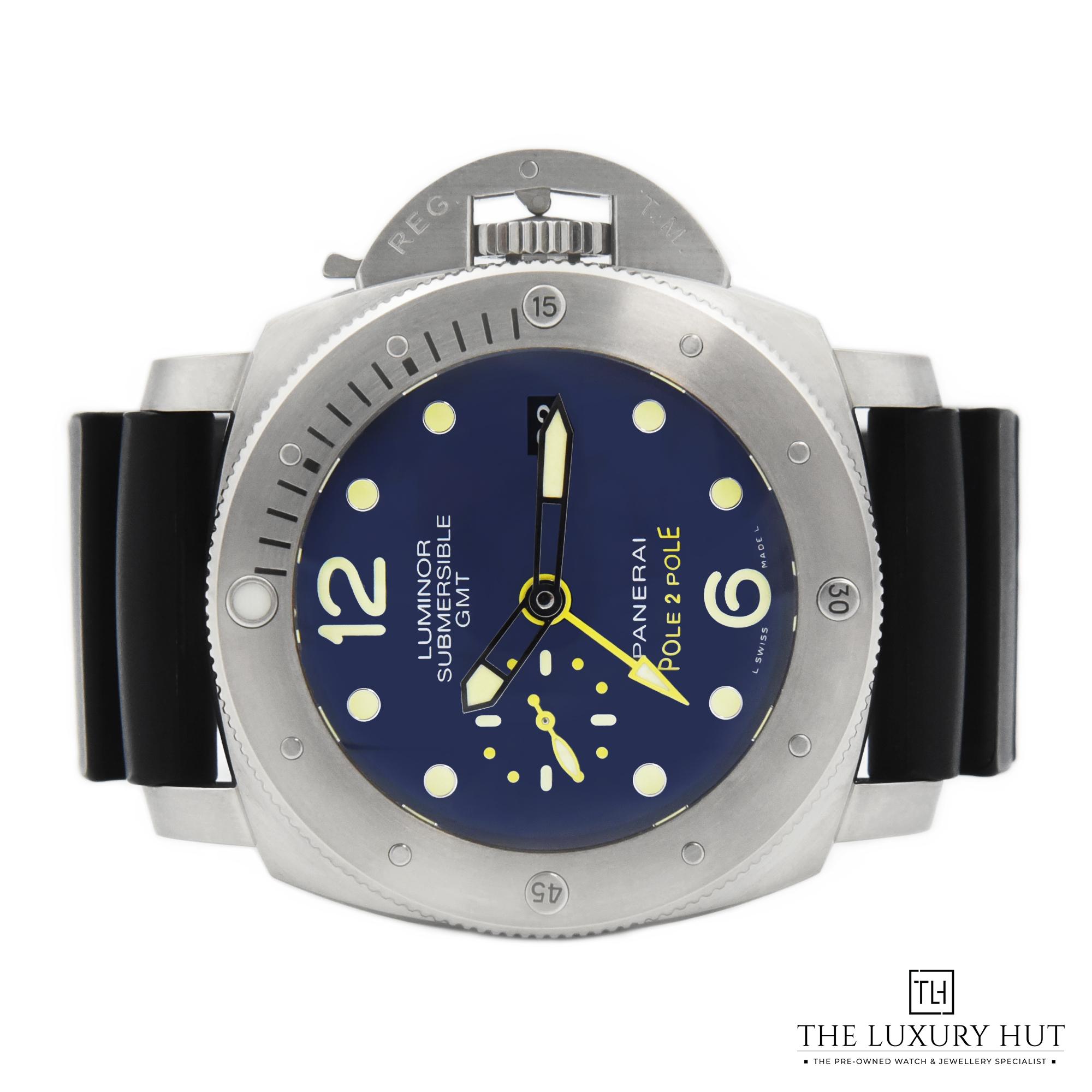 2023/09/Panerai_Luminor-Submersible_Blue_50154-c.jpg
