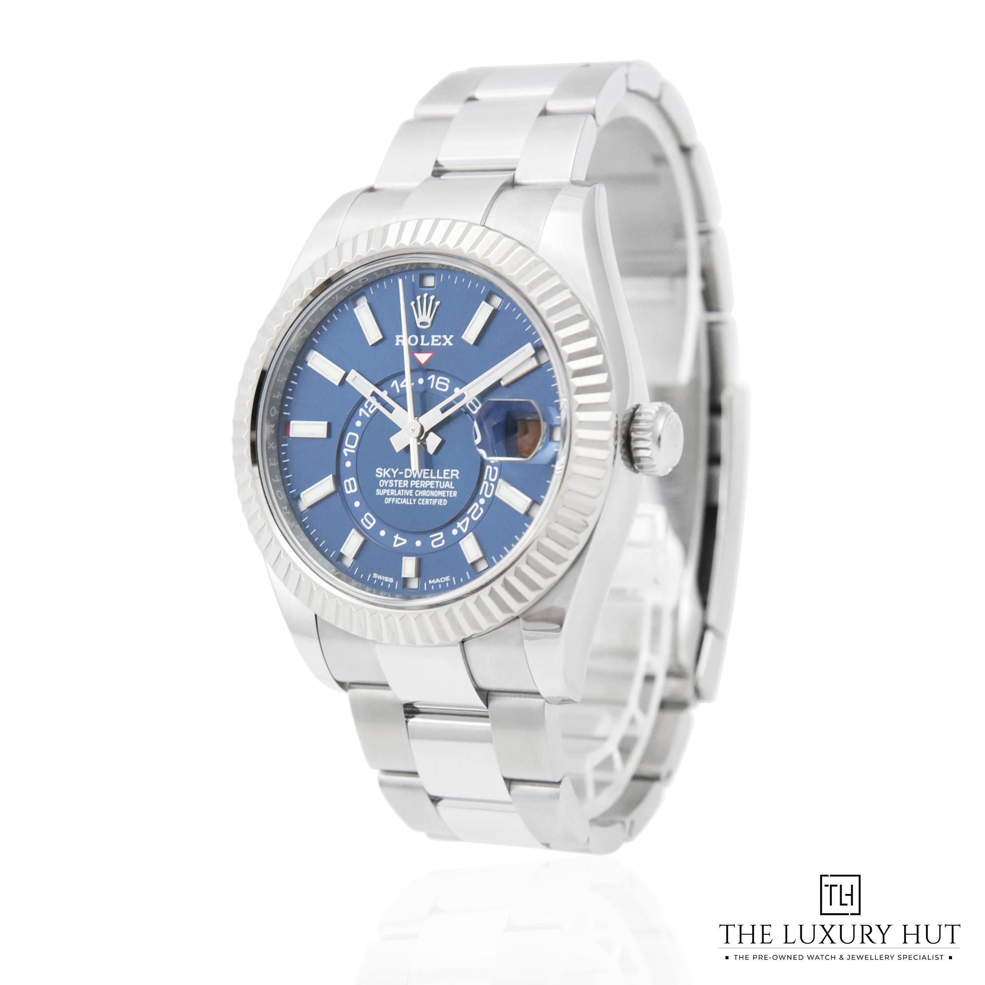 2023/09/Rolex_Sky-Dweller_Blue_Dial_50214-b.jpg
