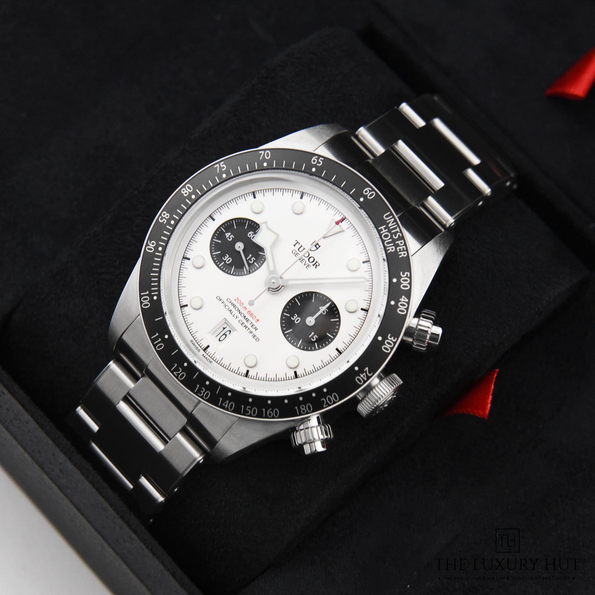 2023/09/Tudor_Black_Bay_Chrono_Panda_50223-e.jpg