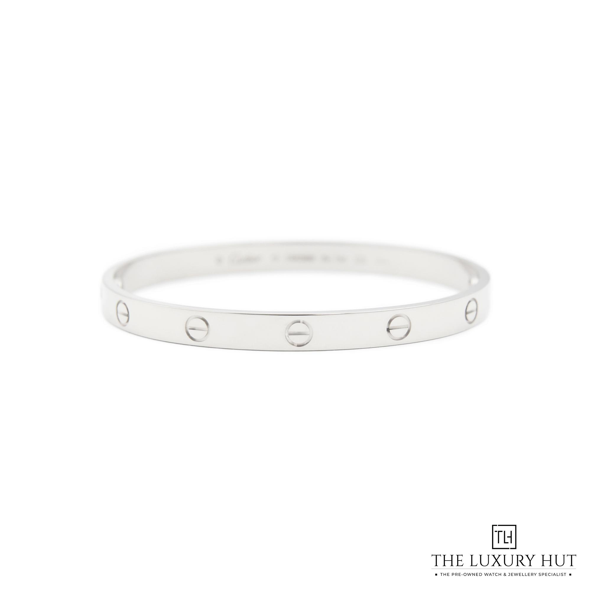 2023/10/Cartier_Love_Bangle_White_50279-a.jpg