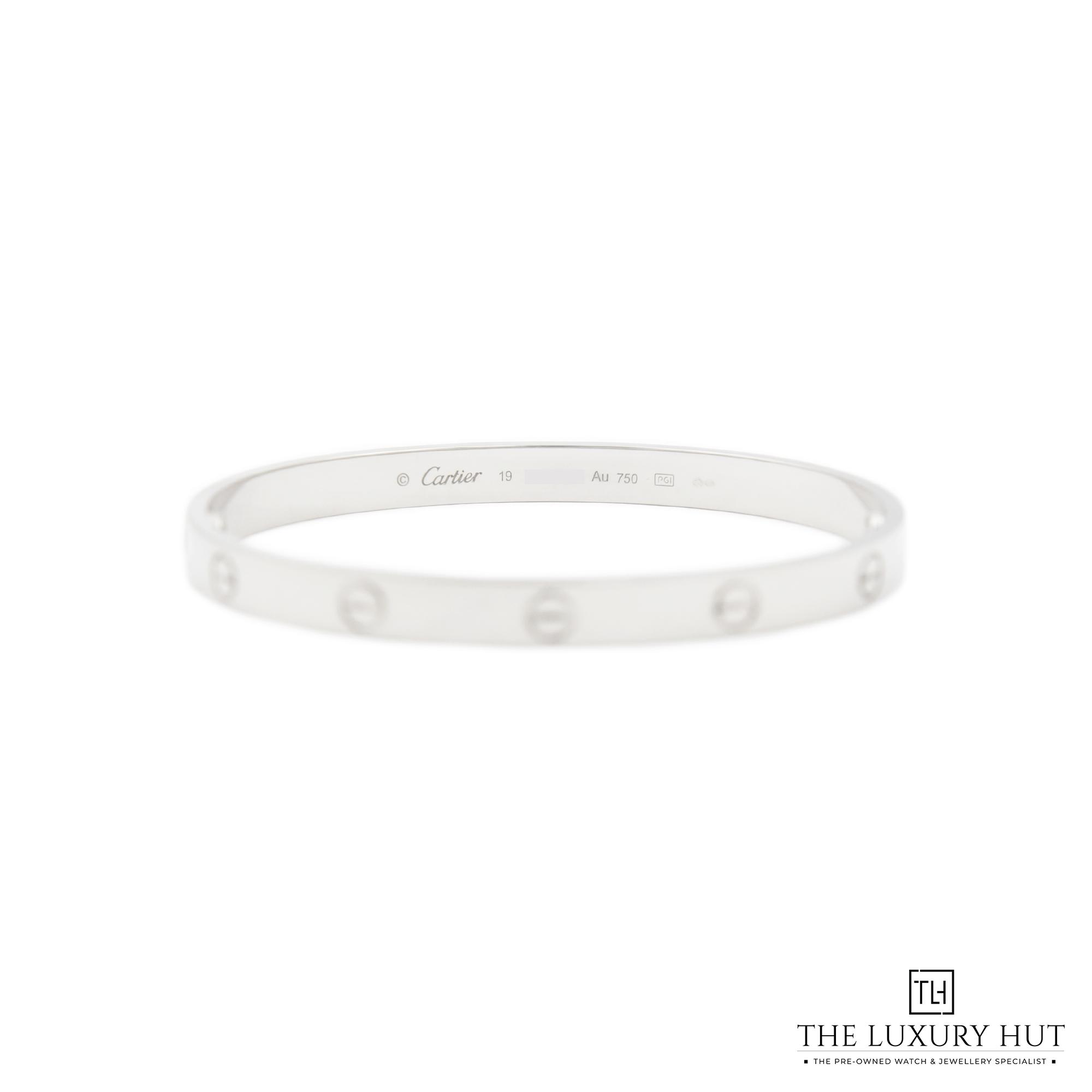 2023/10/Cartier_Love_Bangle_White_50279-b.jpg