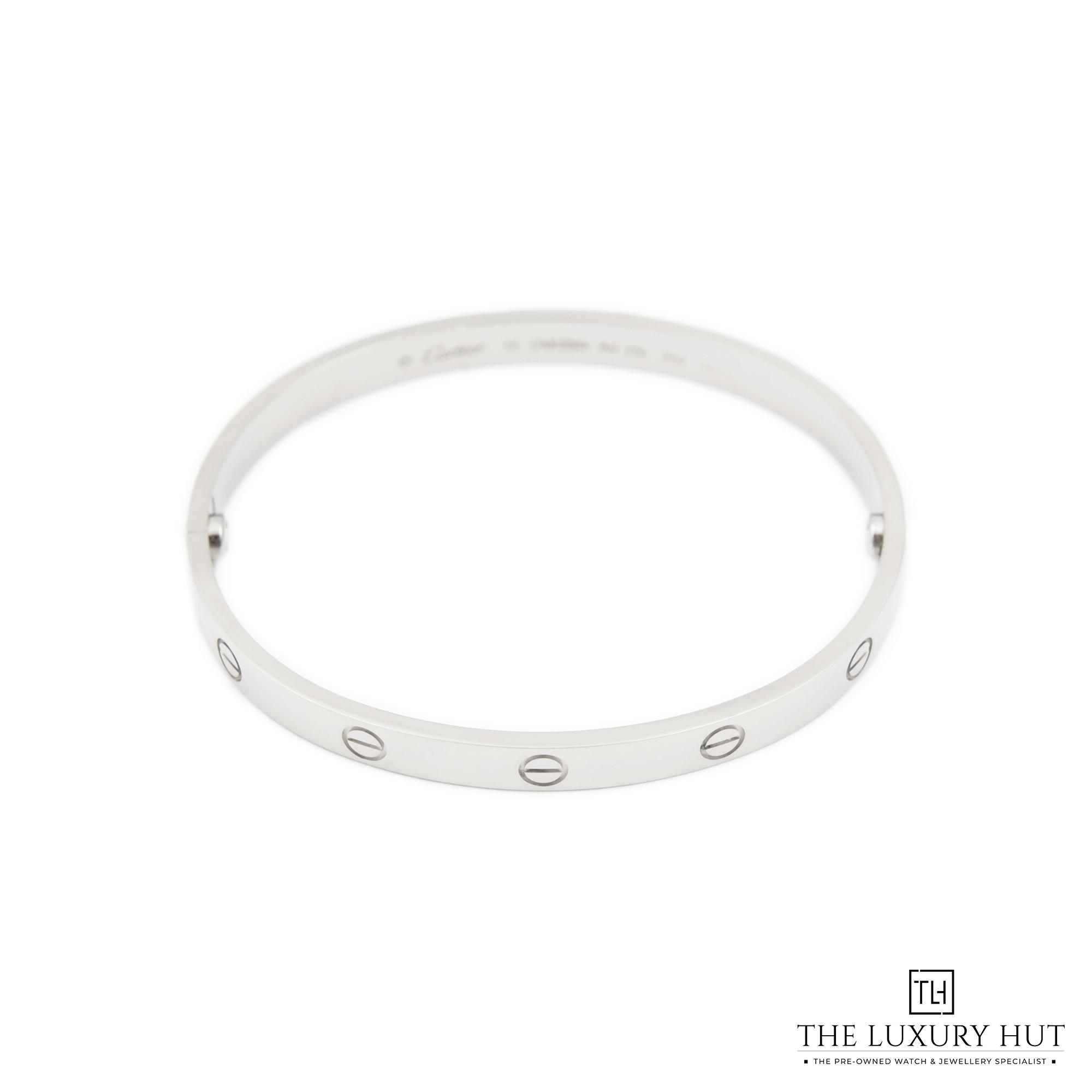 2023/10/Cartier_Love_Bangle_White_50279-c.jpg
