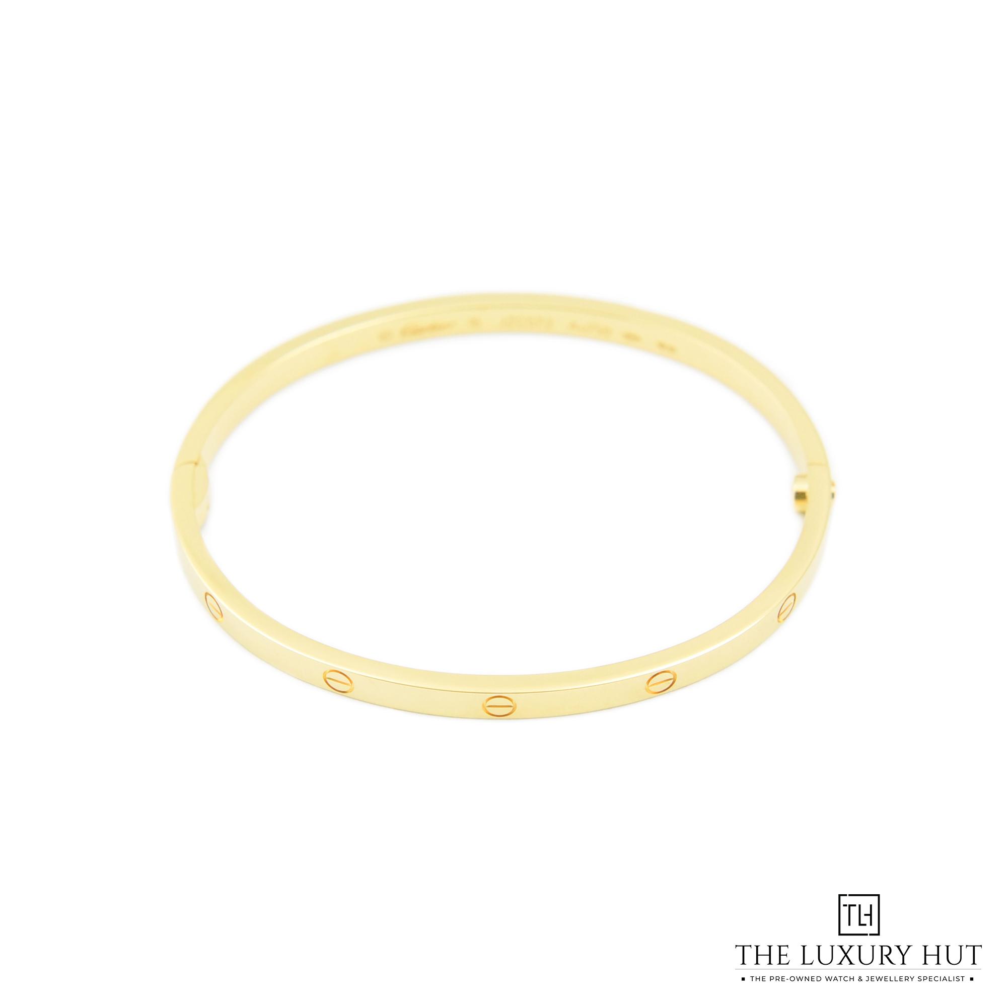 2023/10/Cartier_Love_Bangle_Yellow_Small_50271-c.jpg