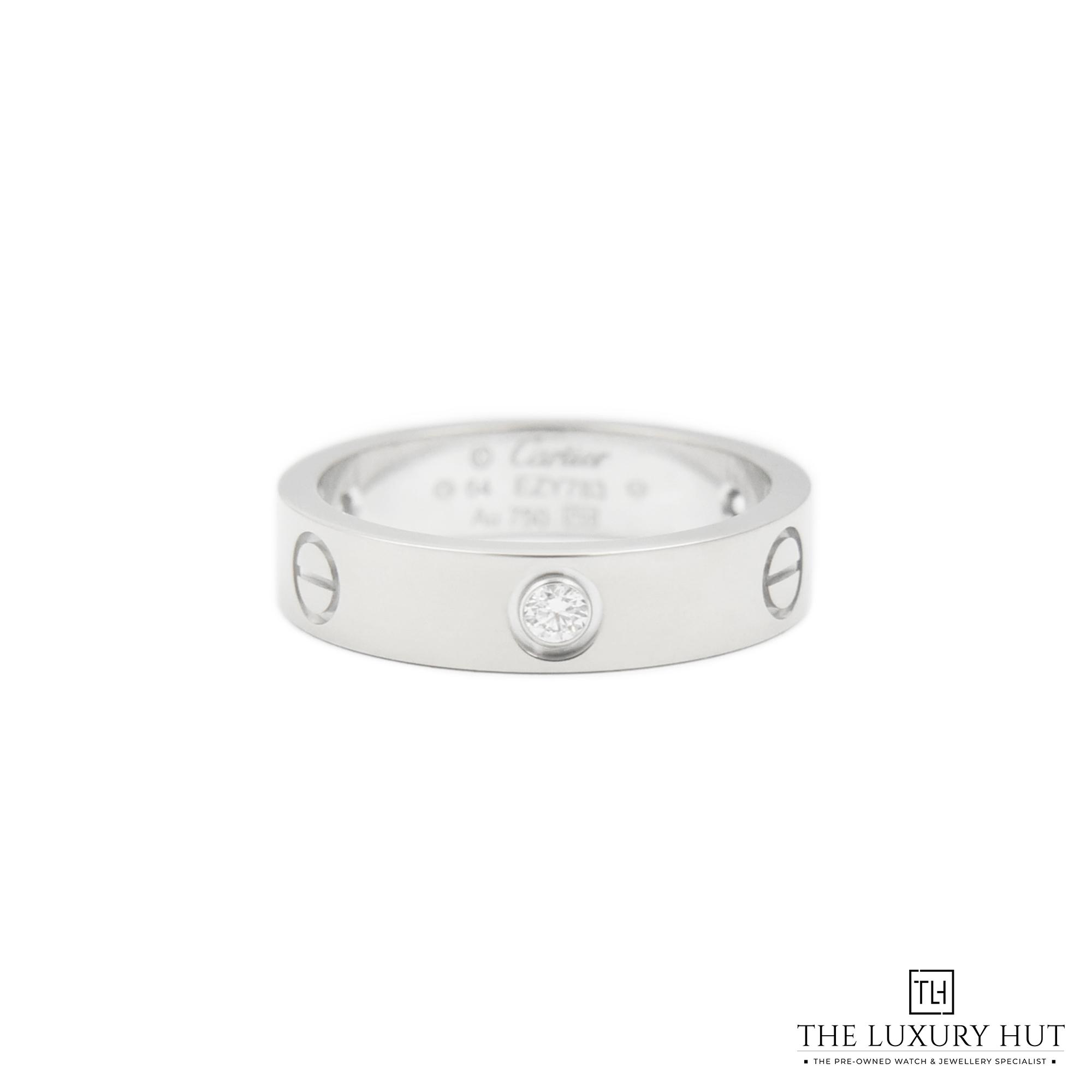 2023/10/Cartier_Love_Ring_3-Diamond_50282-a.jpg