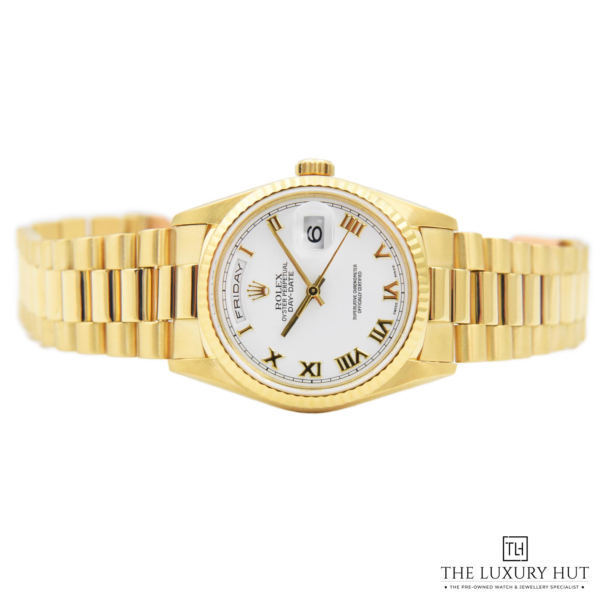 2023/10/Rolex_Day-Date_Yellow_Gold_White_50297-c.jpg