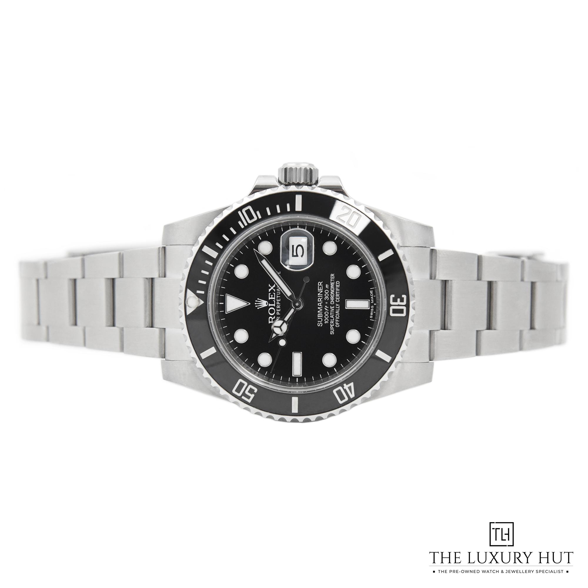 2023/10/Rolex_Submariner_Date_Black_50286-c.jpg