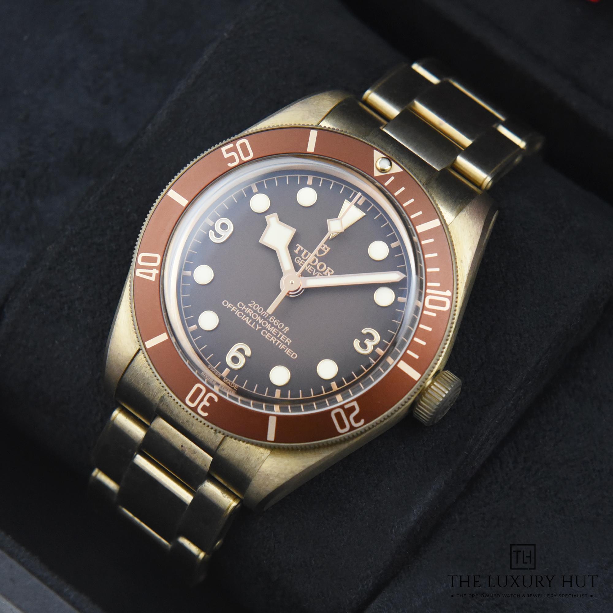 2023/10/Tudor_Black_Bay_Fifty-Eight_Bronze_50339-e.jpg