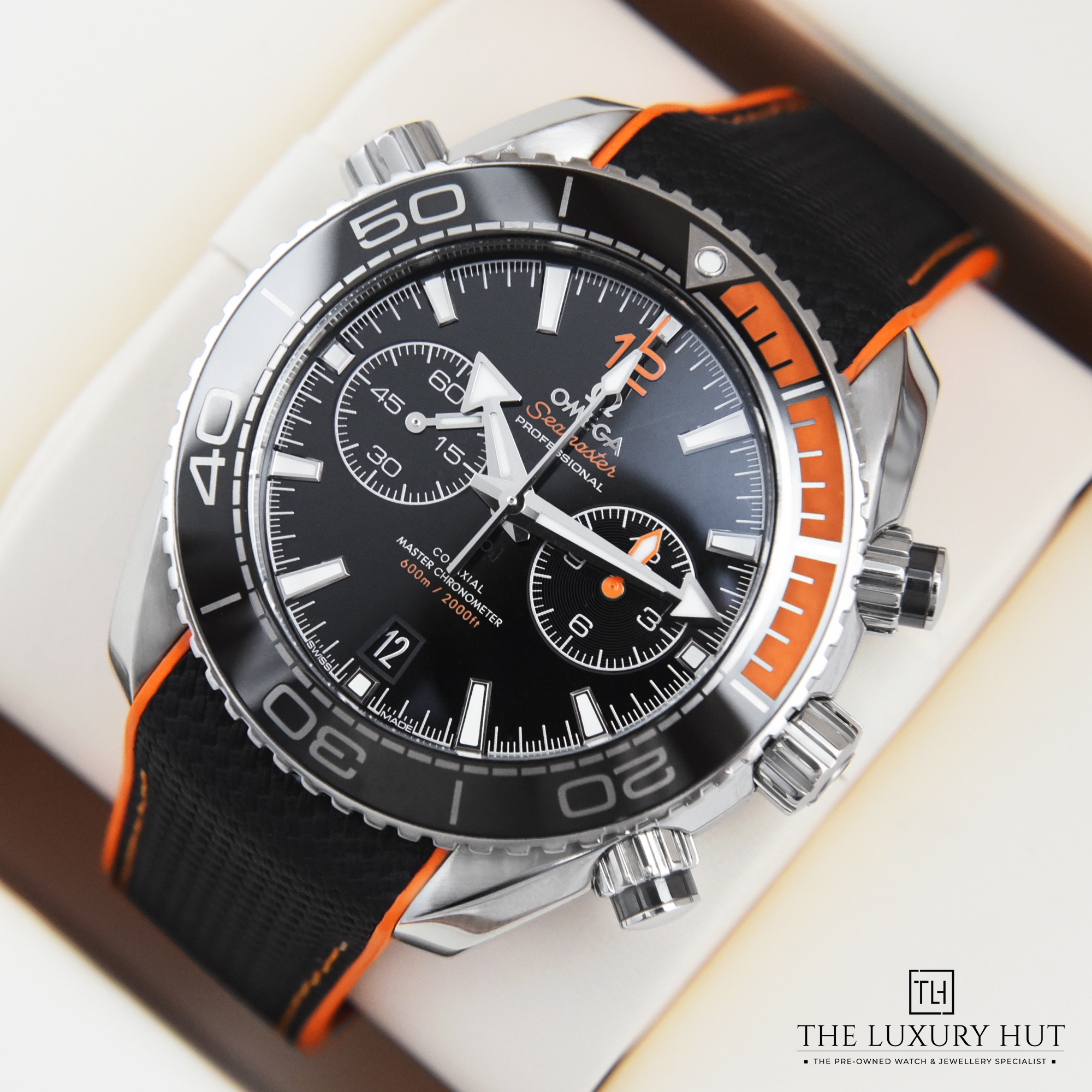2023/11/Omega_Seamaster_Planet_Ocean_Black_50351-f.jpg