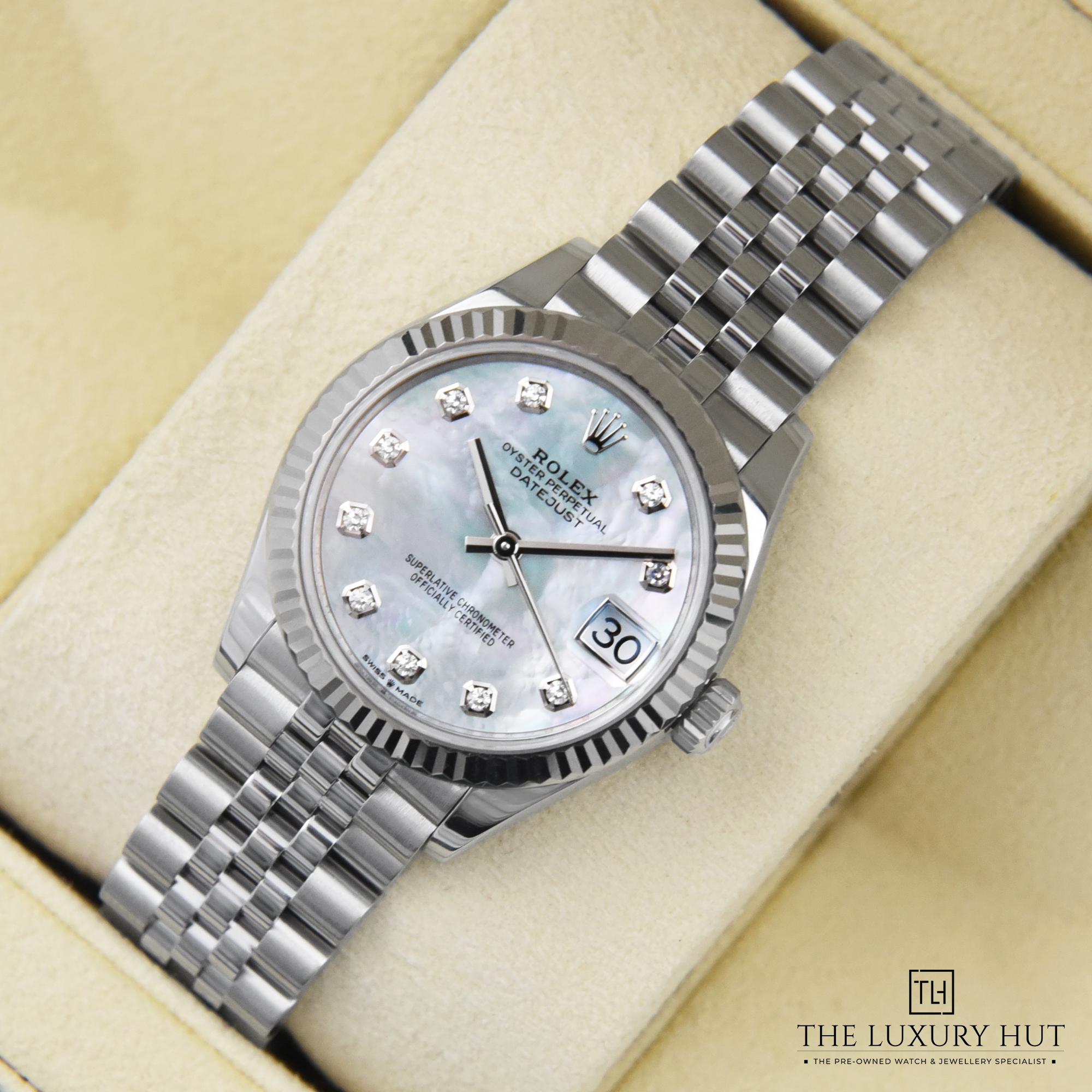 2023/11/Rolex_Datejust_MOP_Diamond_Dial_44026-e.jpg