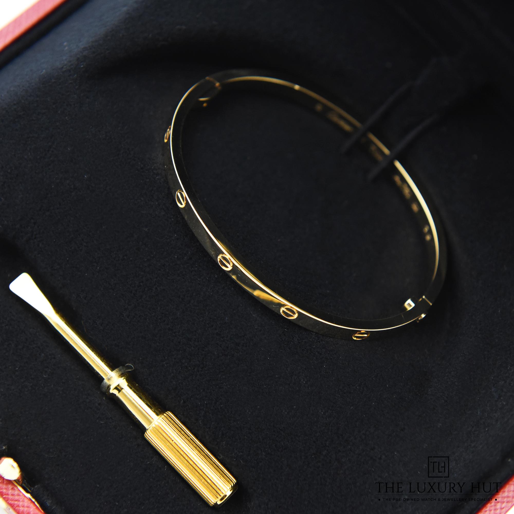 2023/12/Cartier_Yellow_Love-Bangle_Small_50427-d.jpg